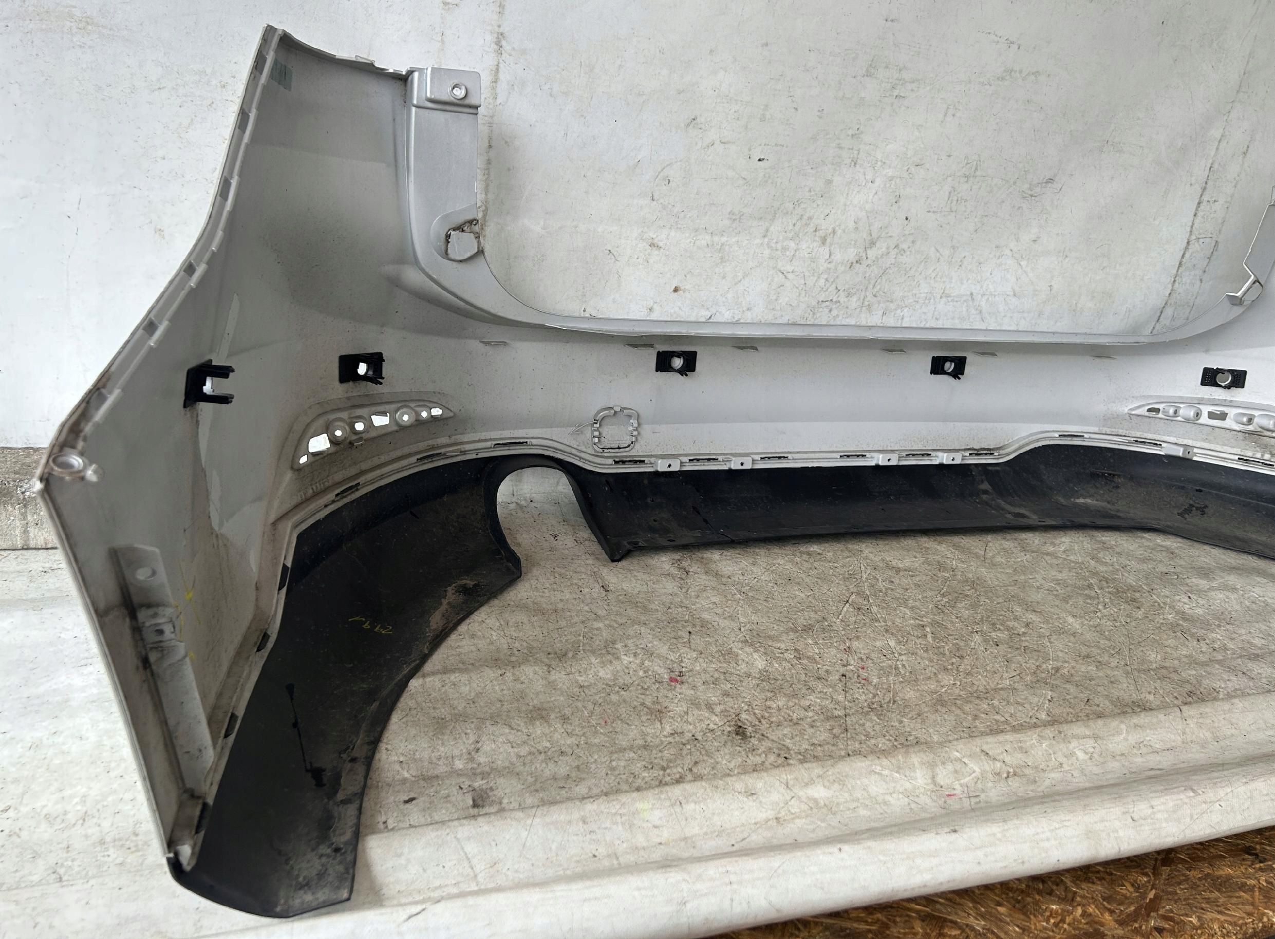 bumper rear part rear FORD FOCUS MK4 KOMBI 6X PDC