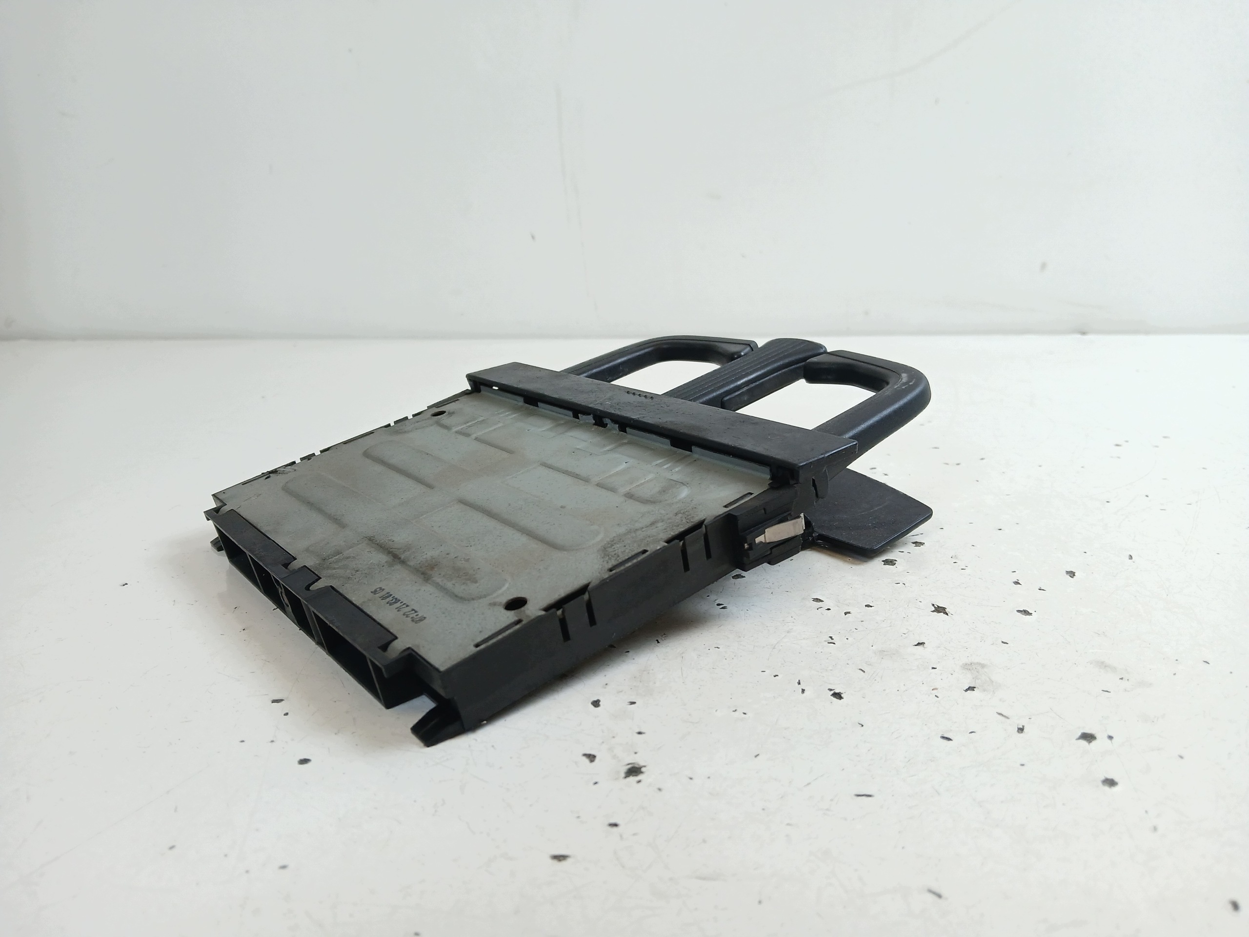 VW GOLF IV bracket for KUBEK CUPHOLDER 1J0858601B