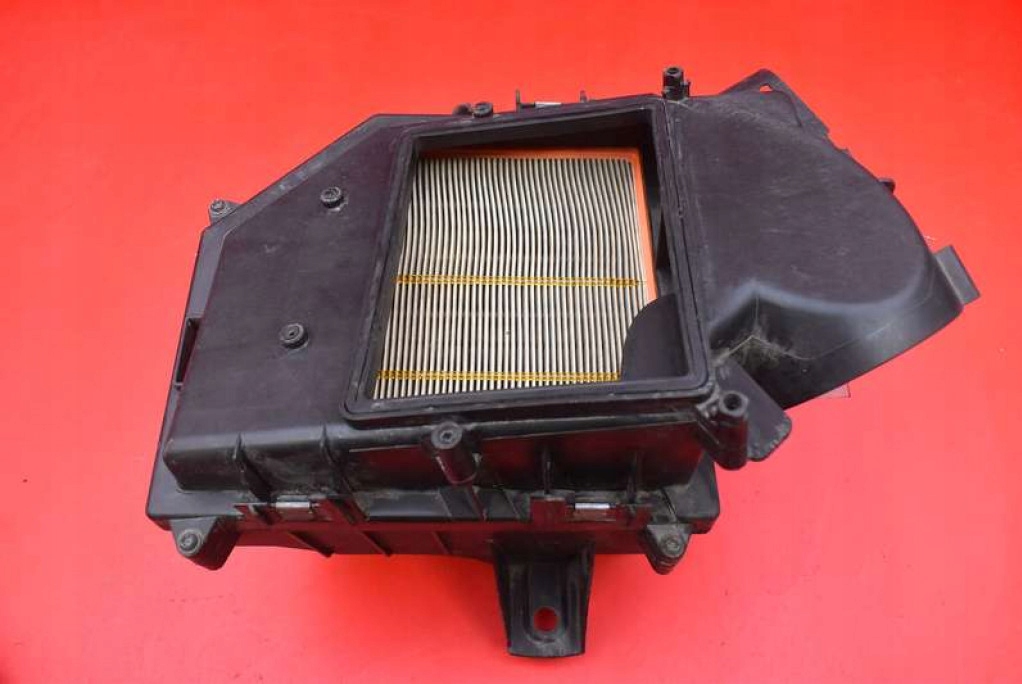 Gehäuse filter luft 30636830 VOLVO V70 2 II 2.4 D5 185 KM 04-08