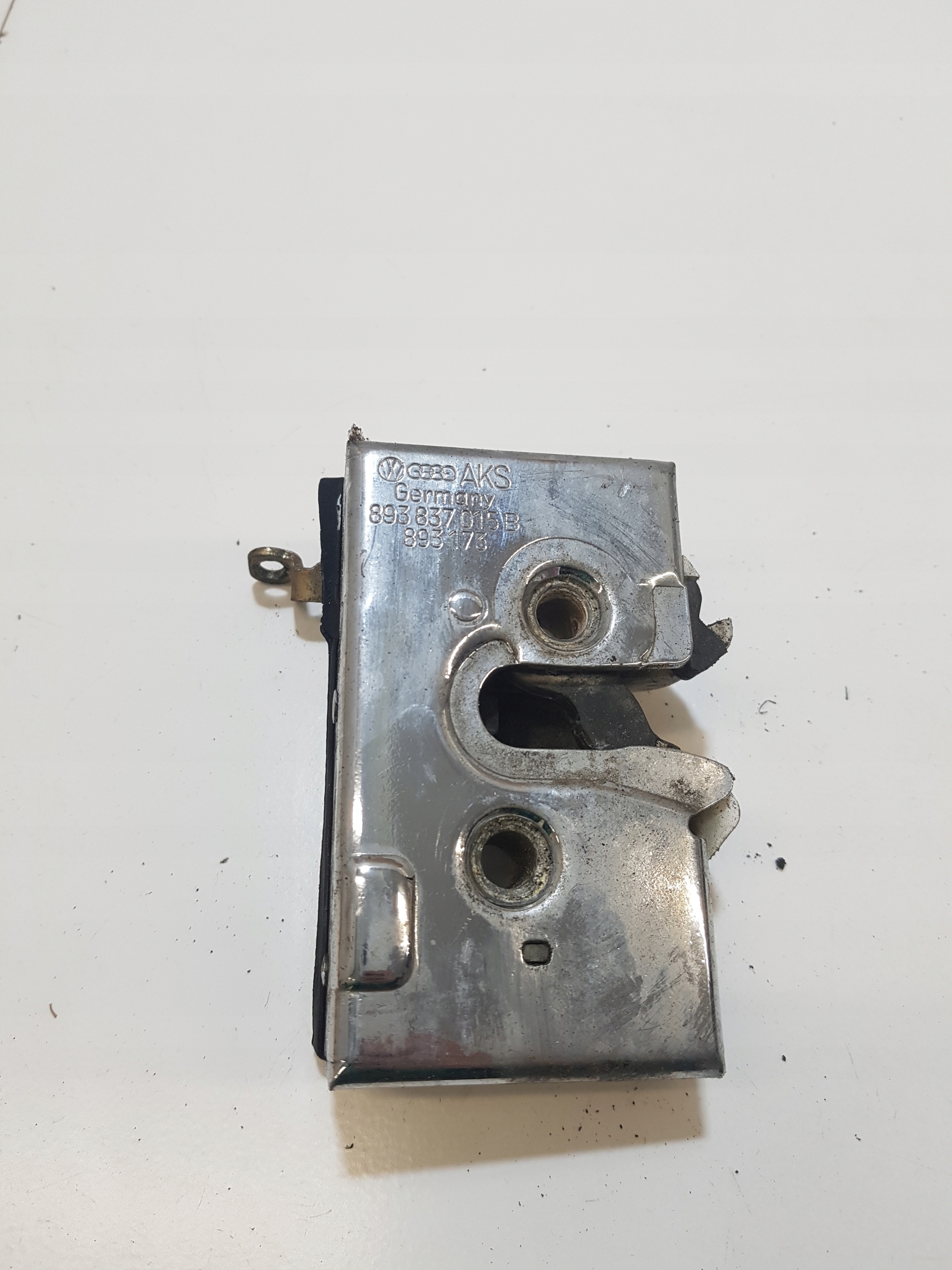 lock door left front AUDI 90 B3 893837015B