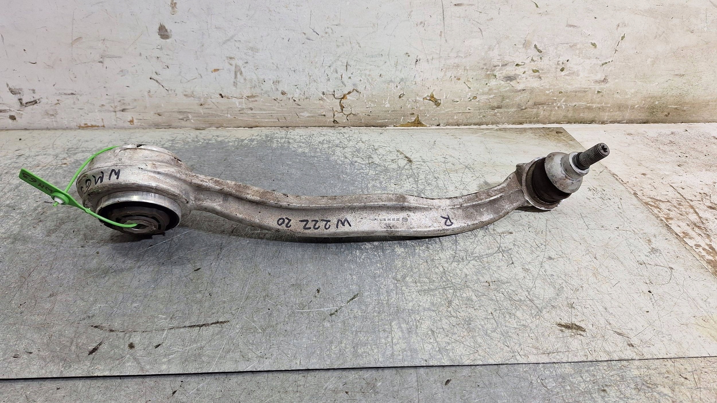arm right front lower 2223302401 MERCEDES S-KLASA W222 original