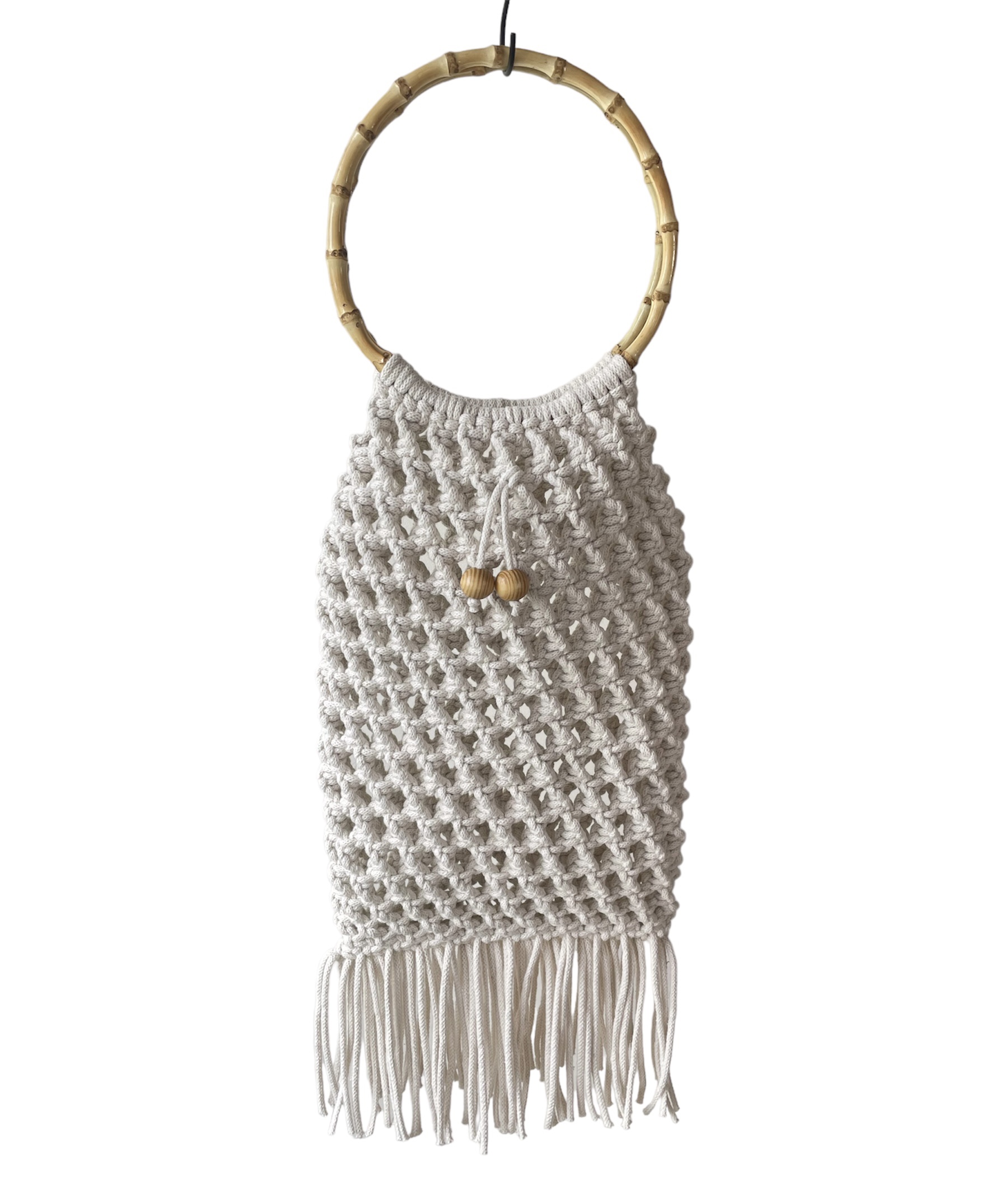 Kabelka z macrame na bambusových kolečkách ecru