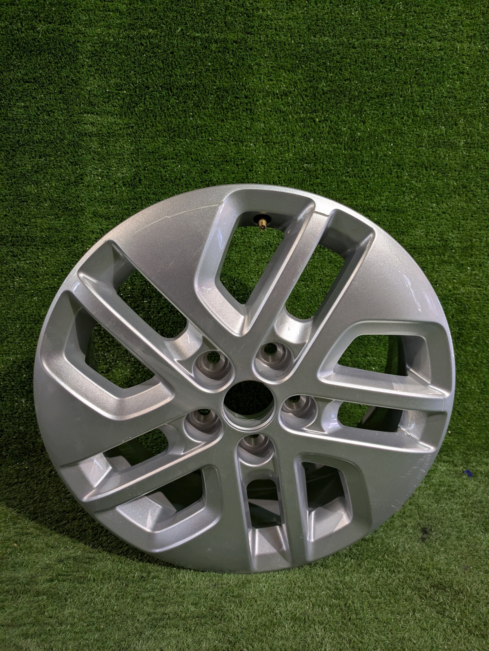 disk hliníkový disk RENAULT 17" x 6J ET50 NR.F359