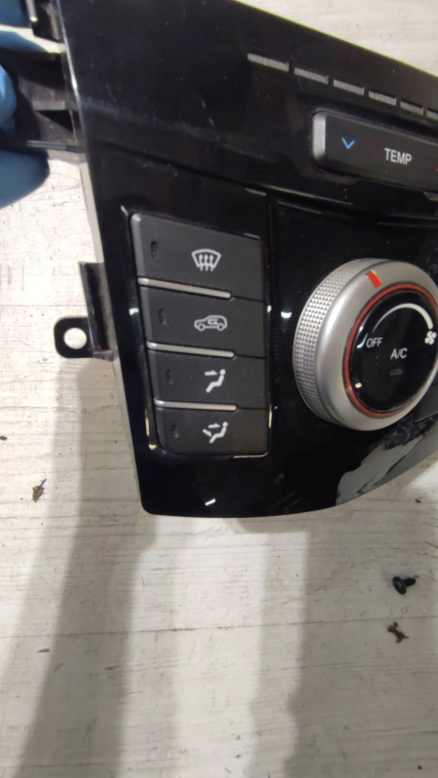 SsangYong Tivoli 2016 Unite commande clima