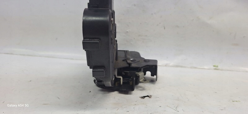 lock door FORD MONDEO left rear part 6M2AR26413EC