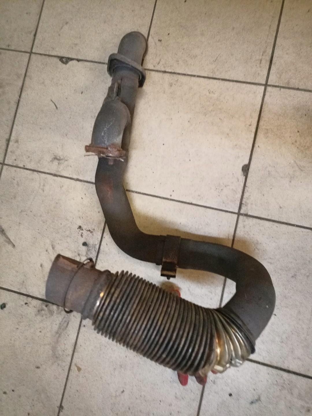 pipe exhaust Chrysler Town and Country 5 facelift 2012