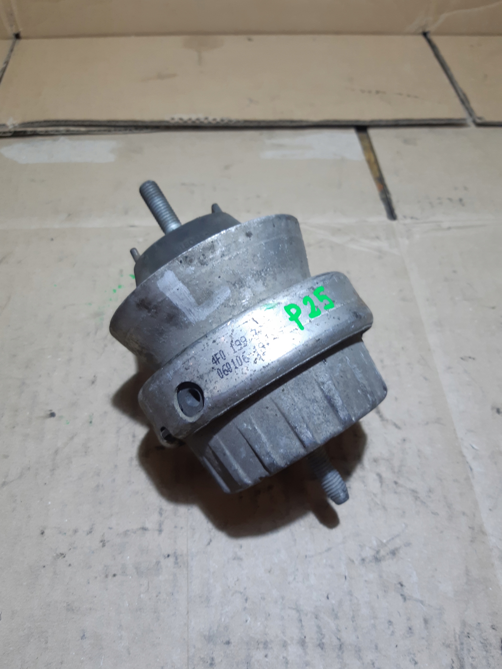 AUDI A6 C6 2.0 TDI TFSI engine mount 4F0199379C