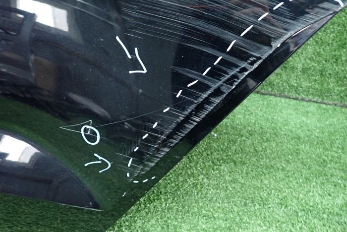 VW TOURAN 15- door left rear. rear part