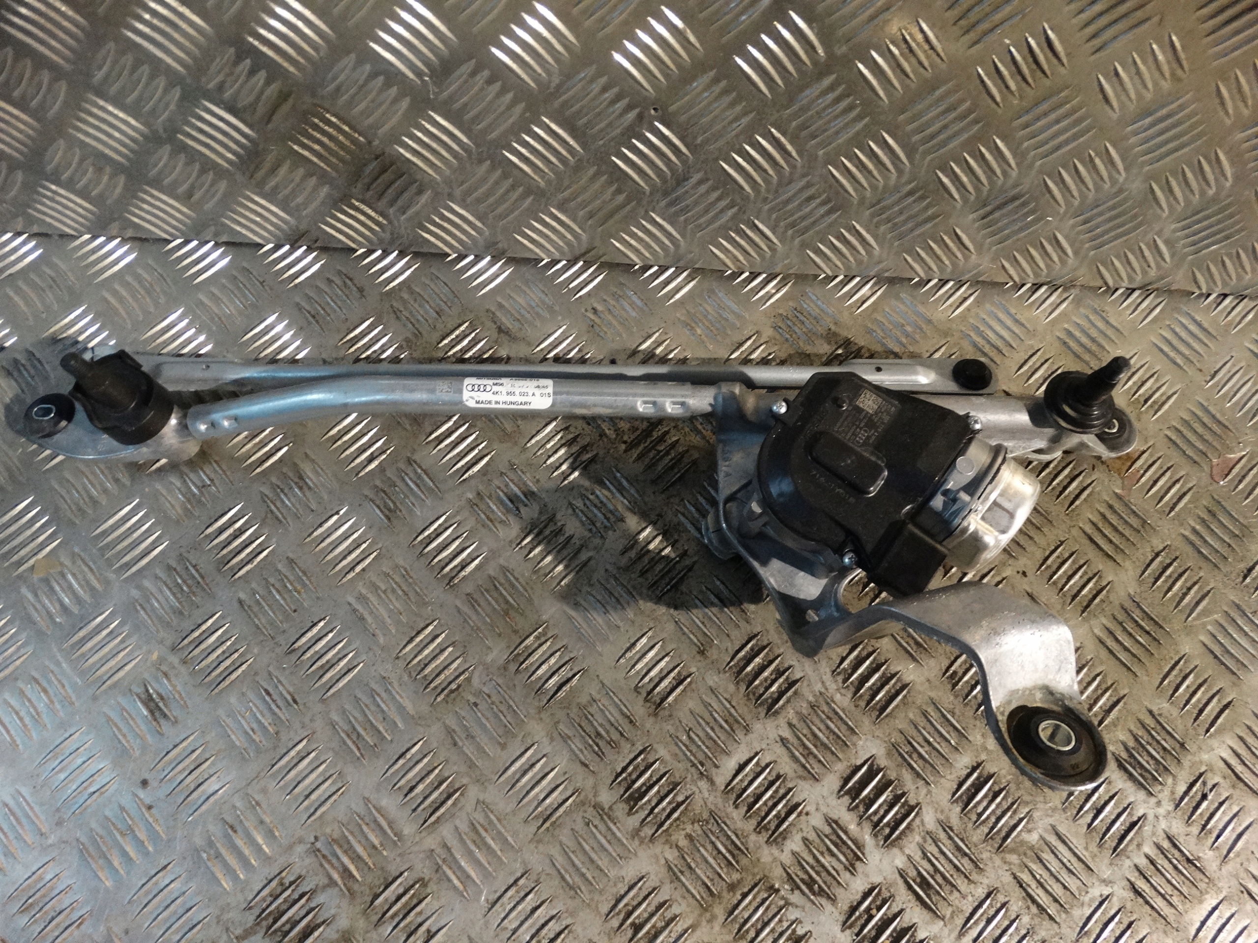 IDEALNY WISCHERGESTÄNGE AUDI A6 A7 C8 1