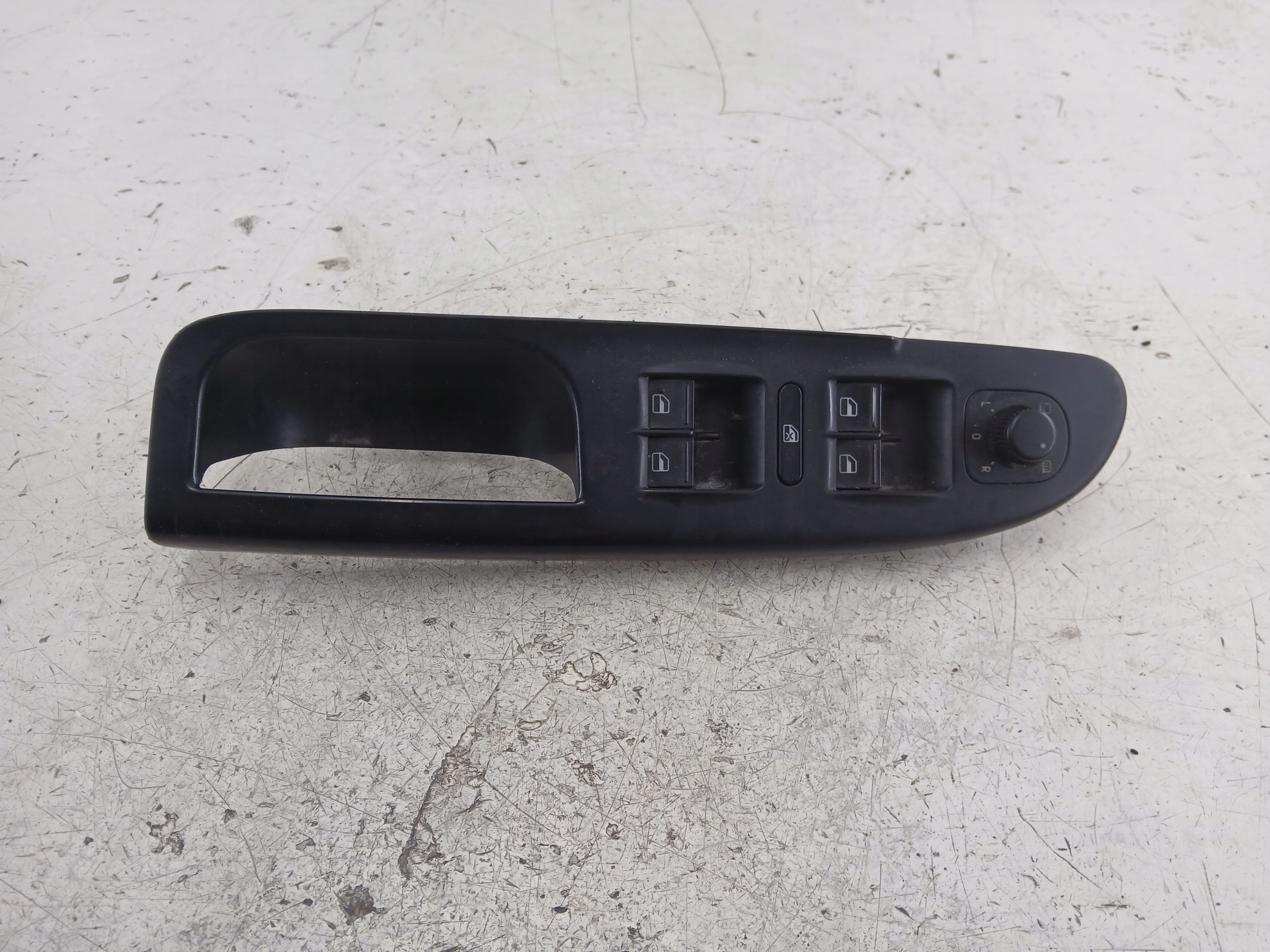 VW TOURAN et PANEL Vitre Gauche Avant 1K4959857A