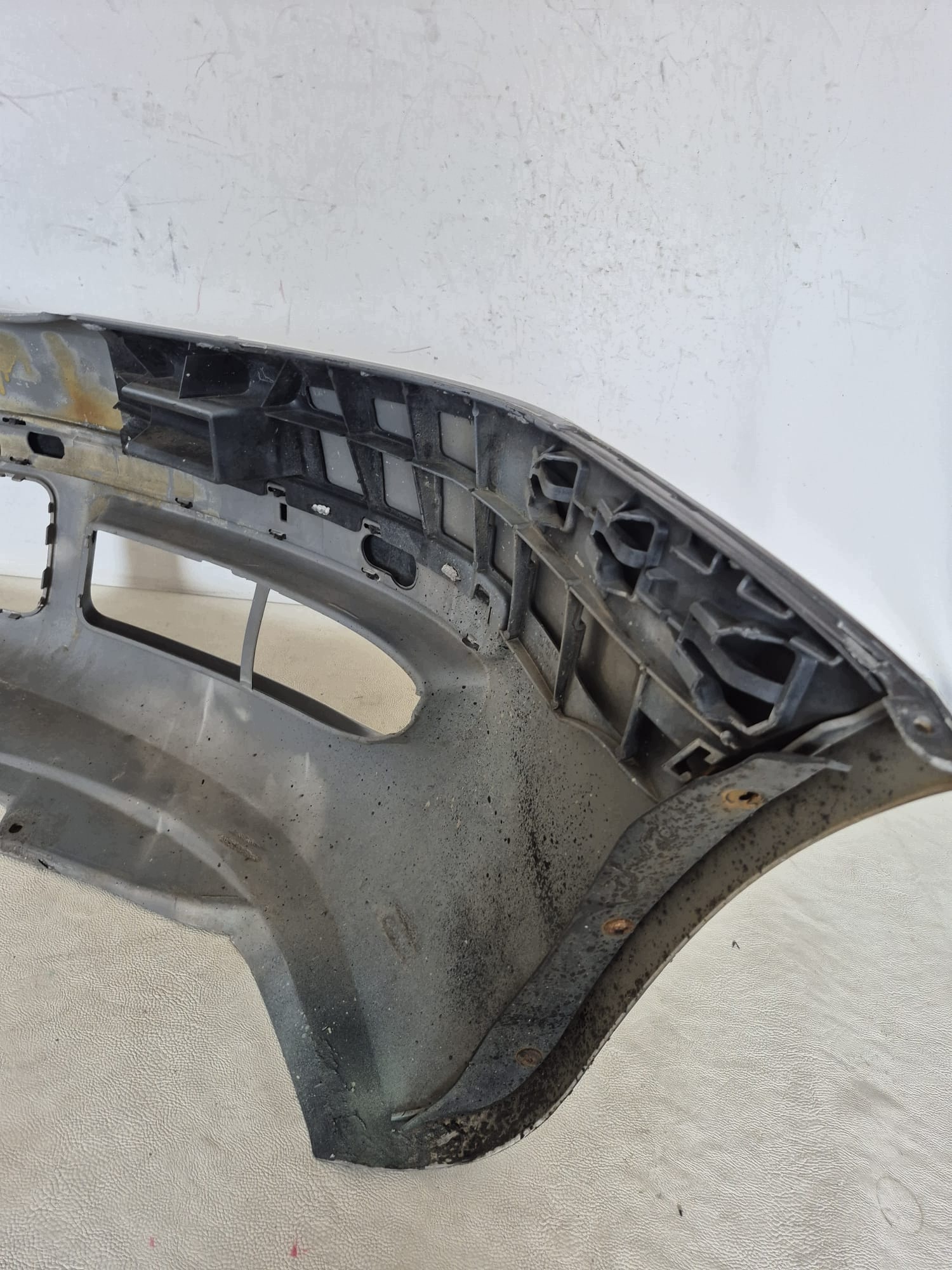 SKODA SUPERB and 3U0 01- bumper front front 3U0807221