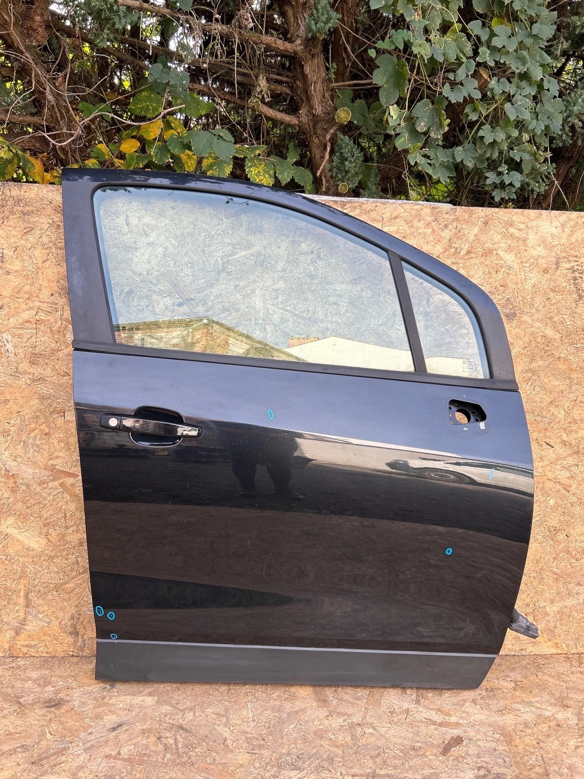 door front front right Opel Mokka and A code Lak.: GAR