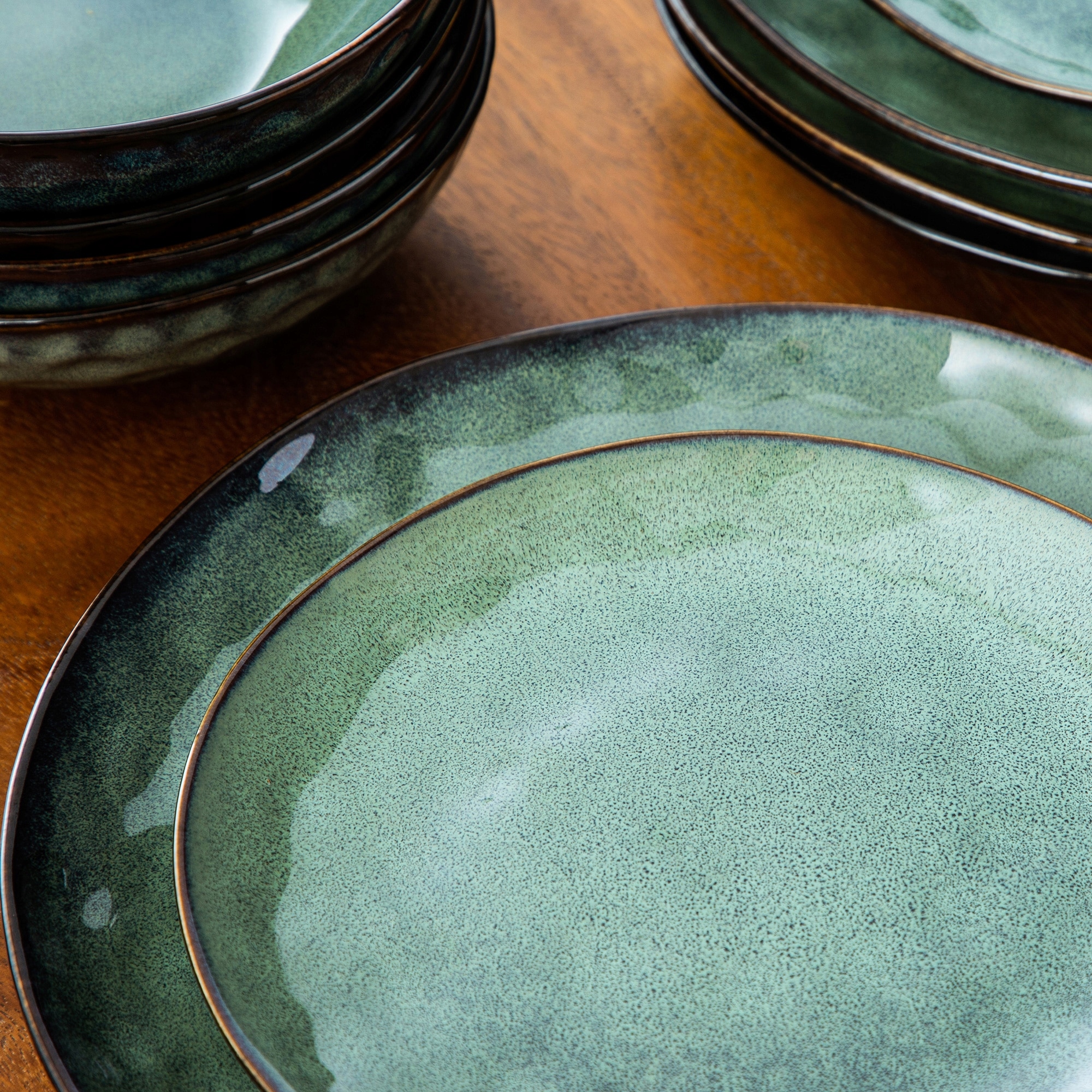 SERWIS OBIADOWY VANCASSO ZESTAW DLA 4 OSÓB 16EL KAMIONKA PREZENT ŚWIĄTECZNY Liczba elementów w zestawie 16