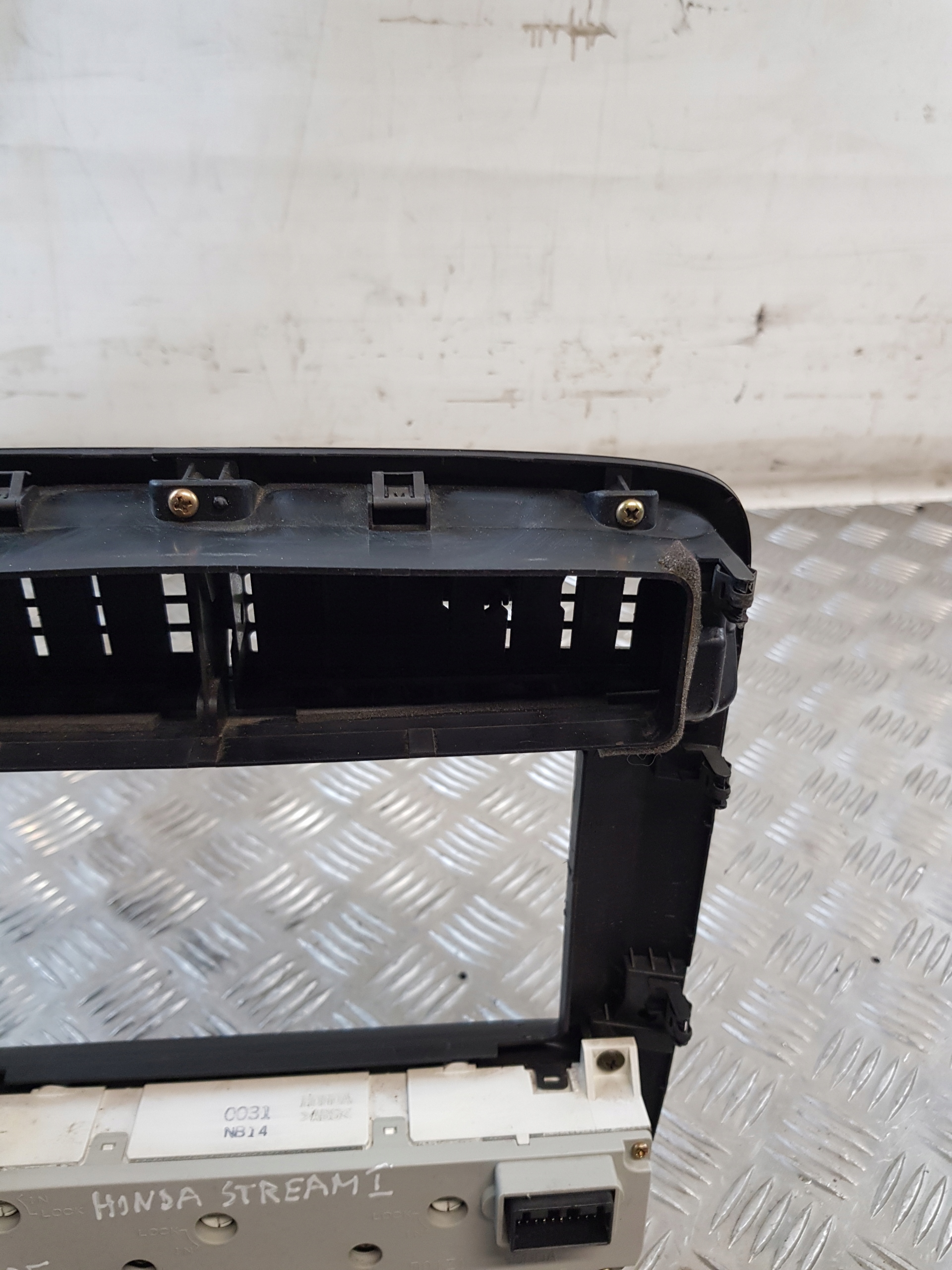 PANEL air conditioning devices frame central KRATKI air conditioning devices HONDA STREAM and