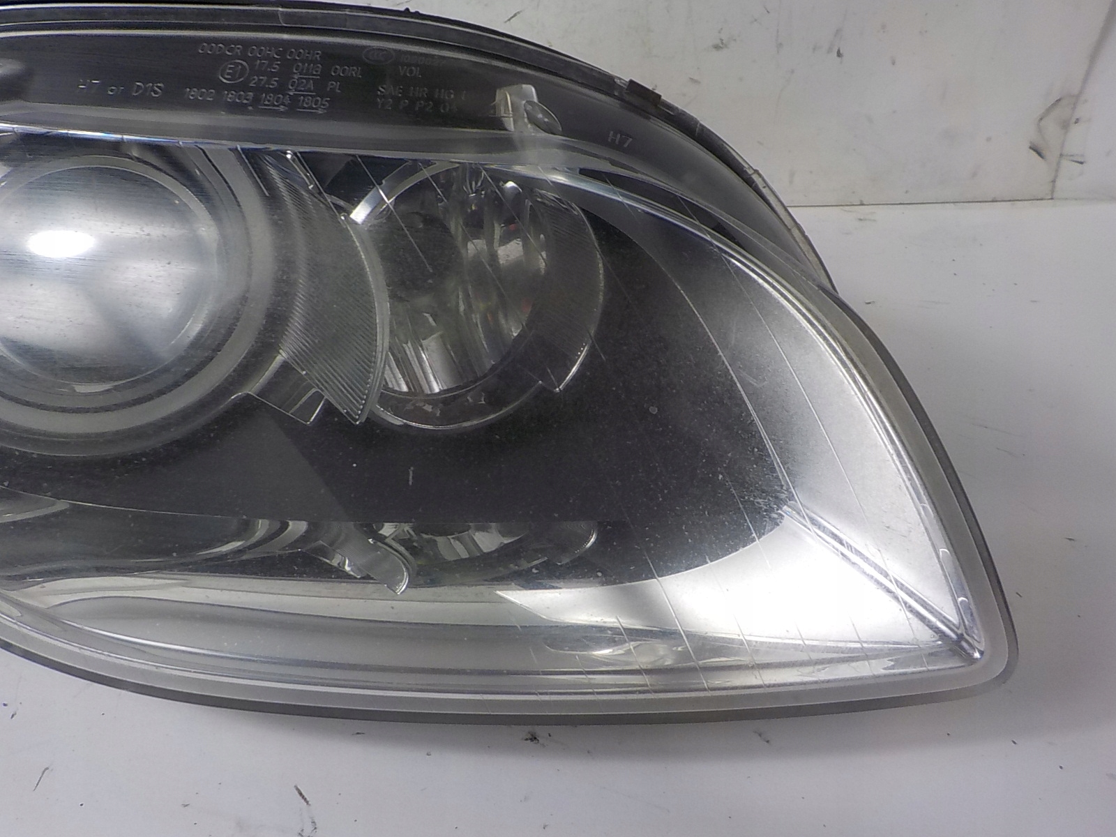 AUDI A4 B7 XENON light right front front UK 8E0941004B