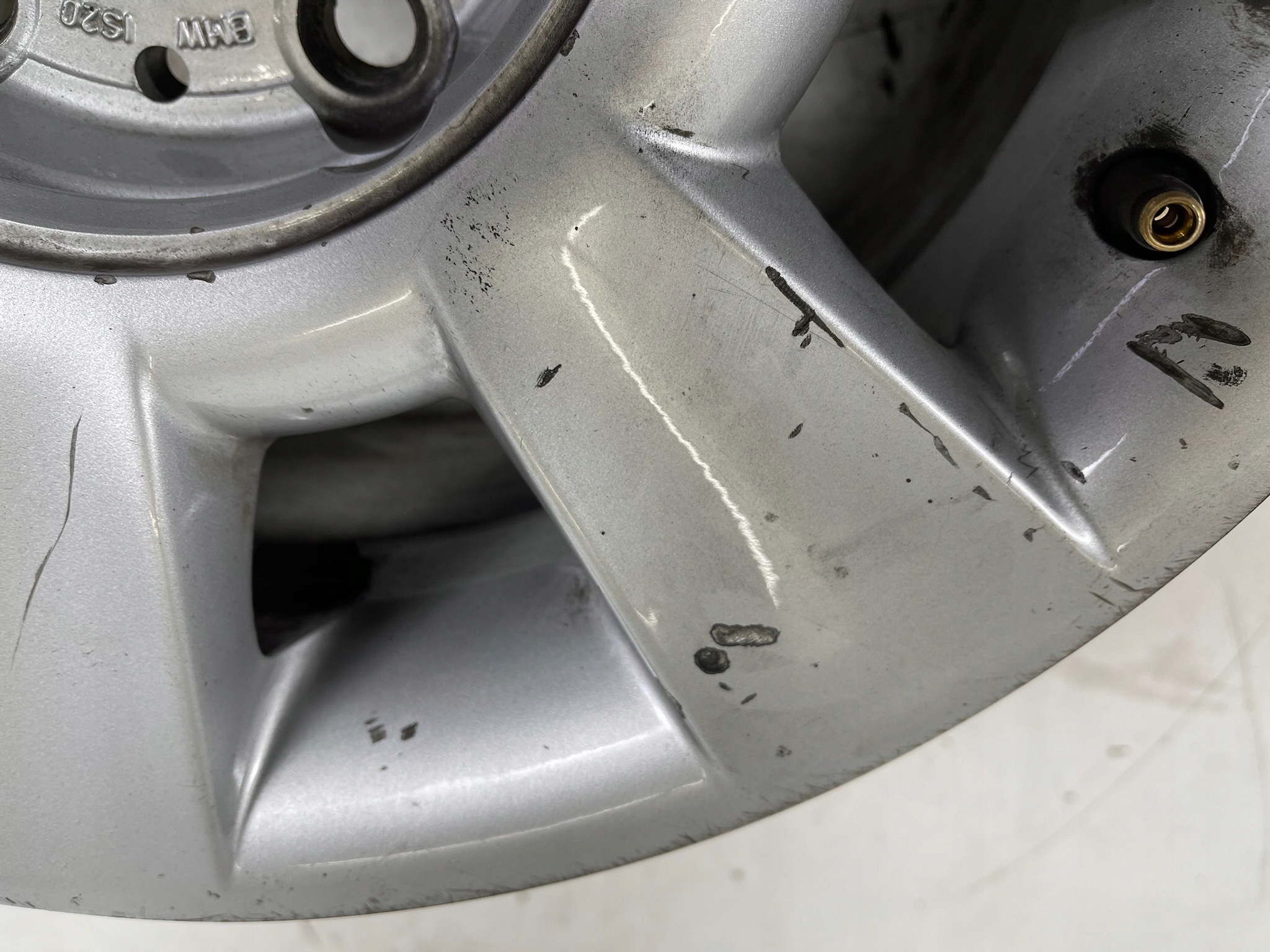 BMW 5 E39 disk disk 15 CALI 7J ET20 5X120 6751763