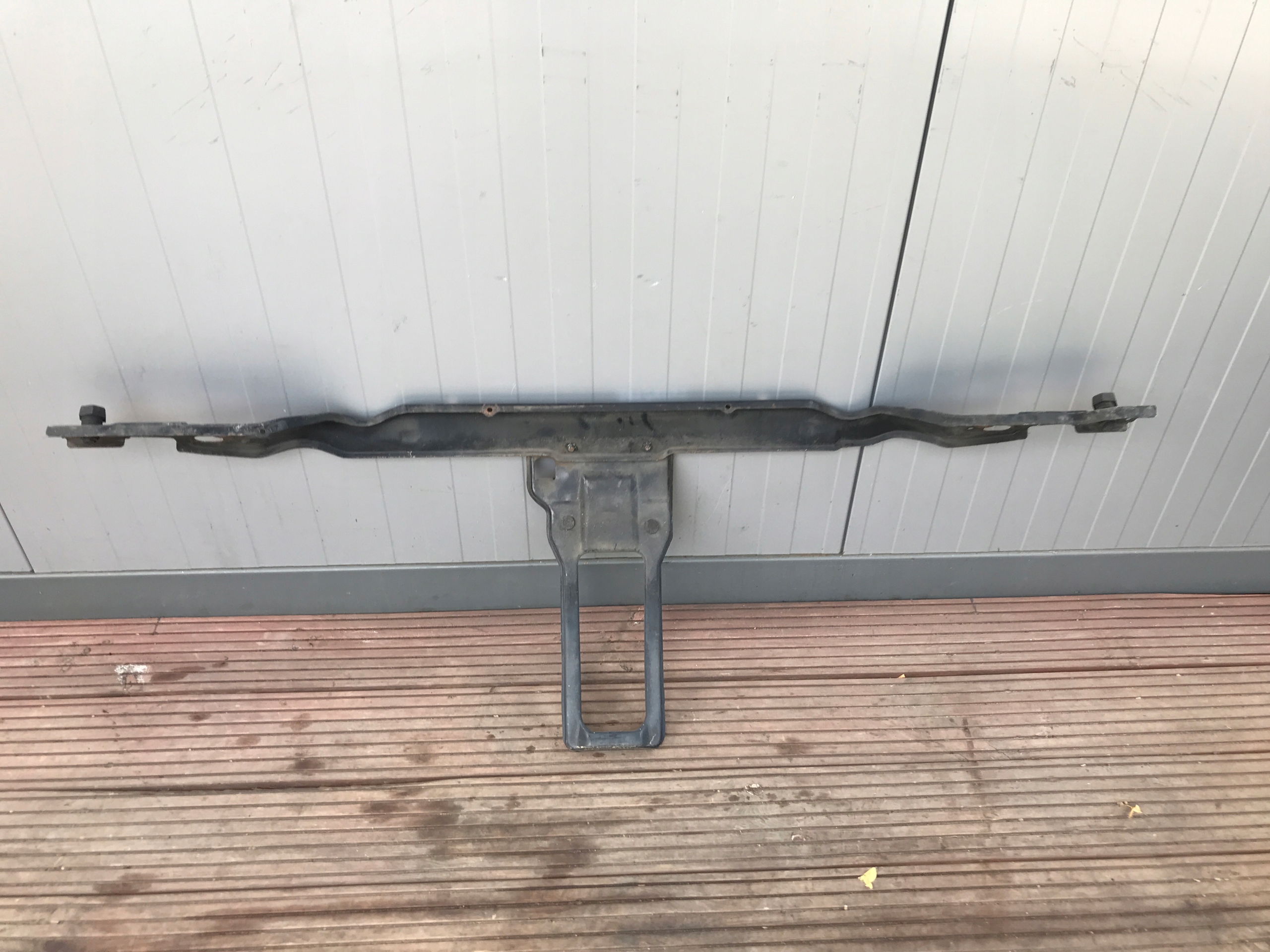 support panel for radiators pillar upper JEEP CHEROKEE KJ 04r