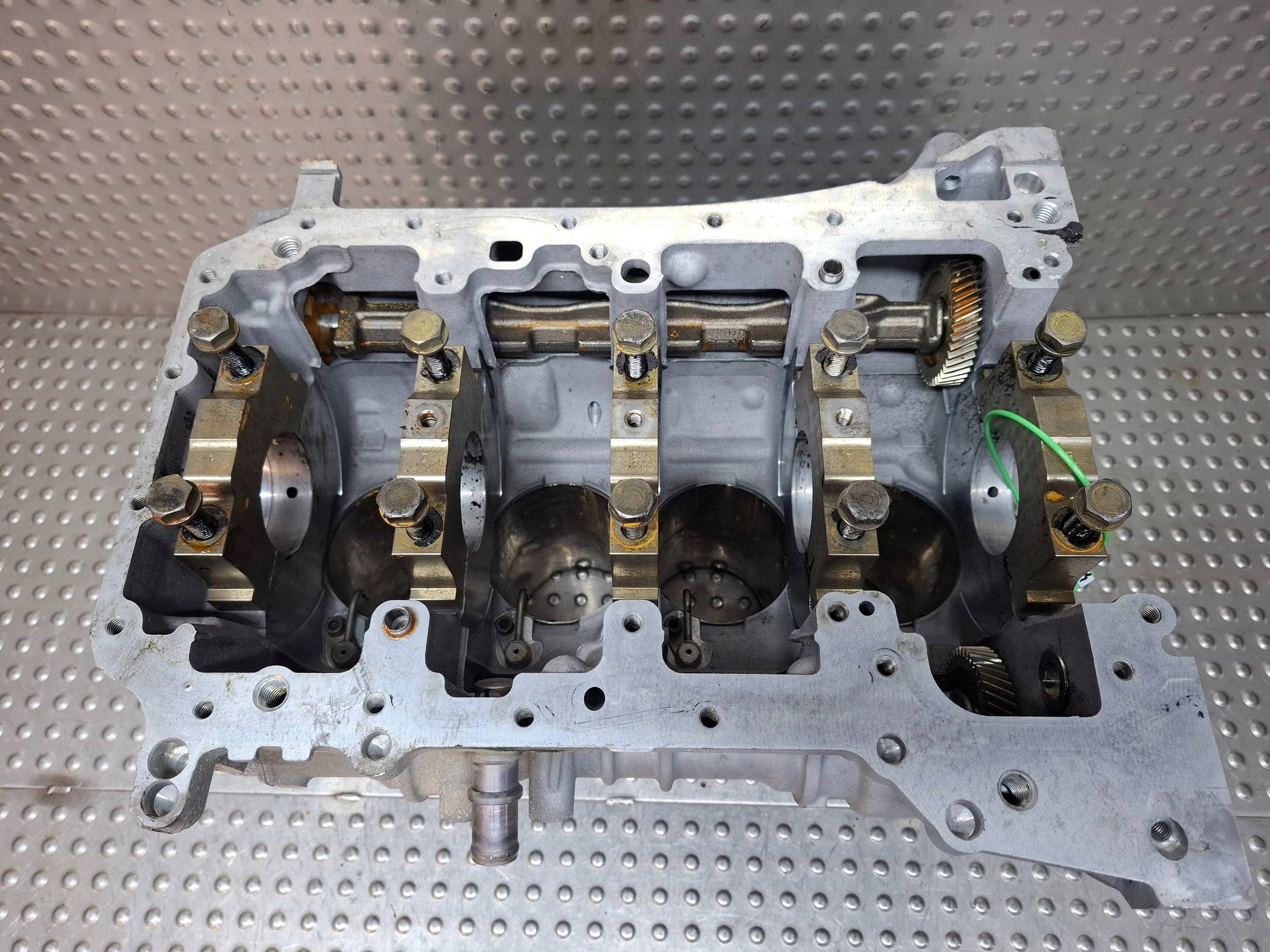 BLOK motora NOMINAL 7797922 N47D20A BMW E60 E61 E83 E84 E87 E90 E91 2.0 D