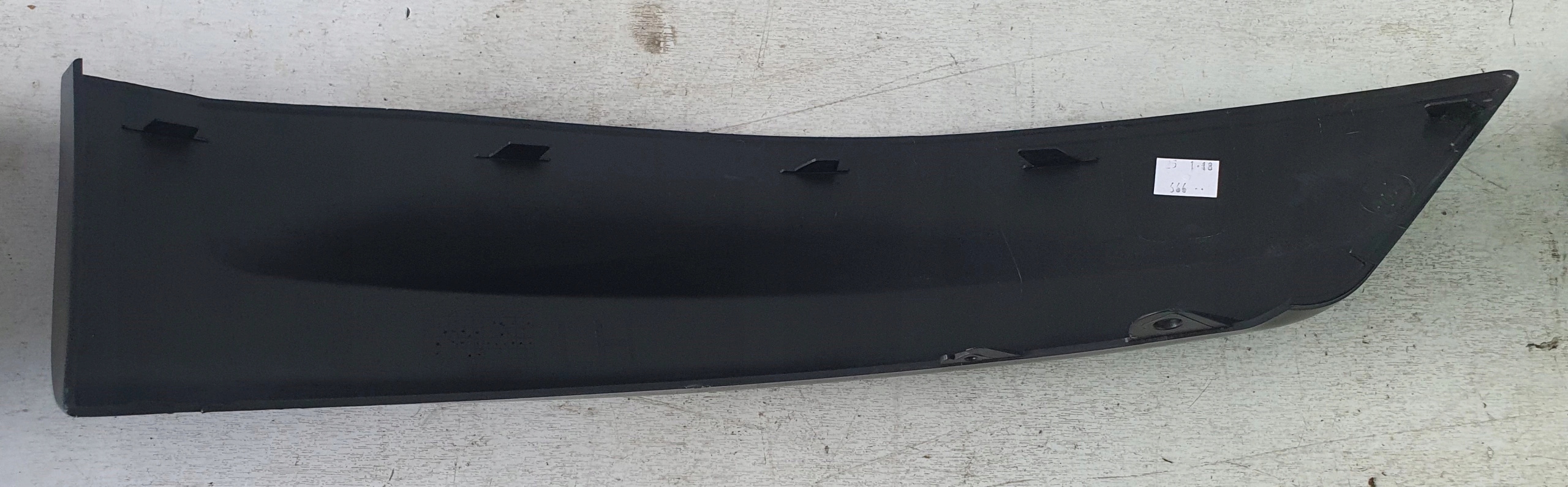 Spoiler sinistra hokej Paraurti Kia Ceed e lift