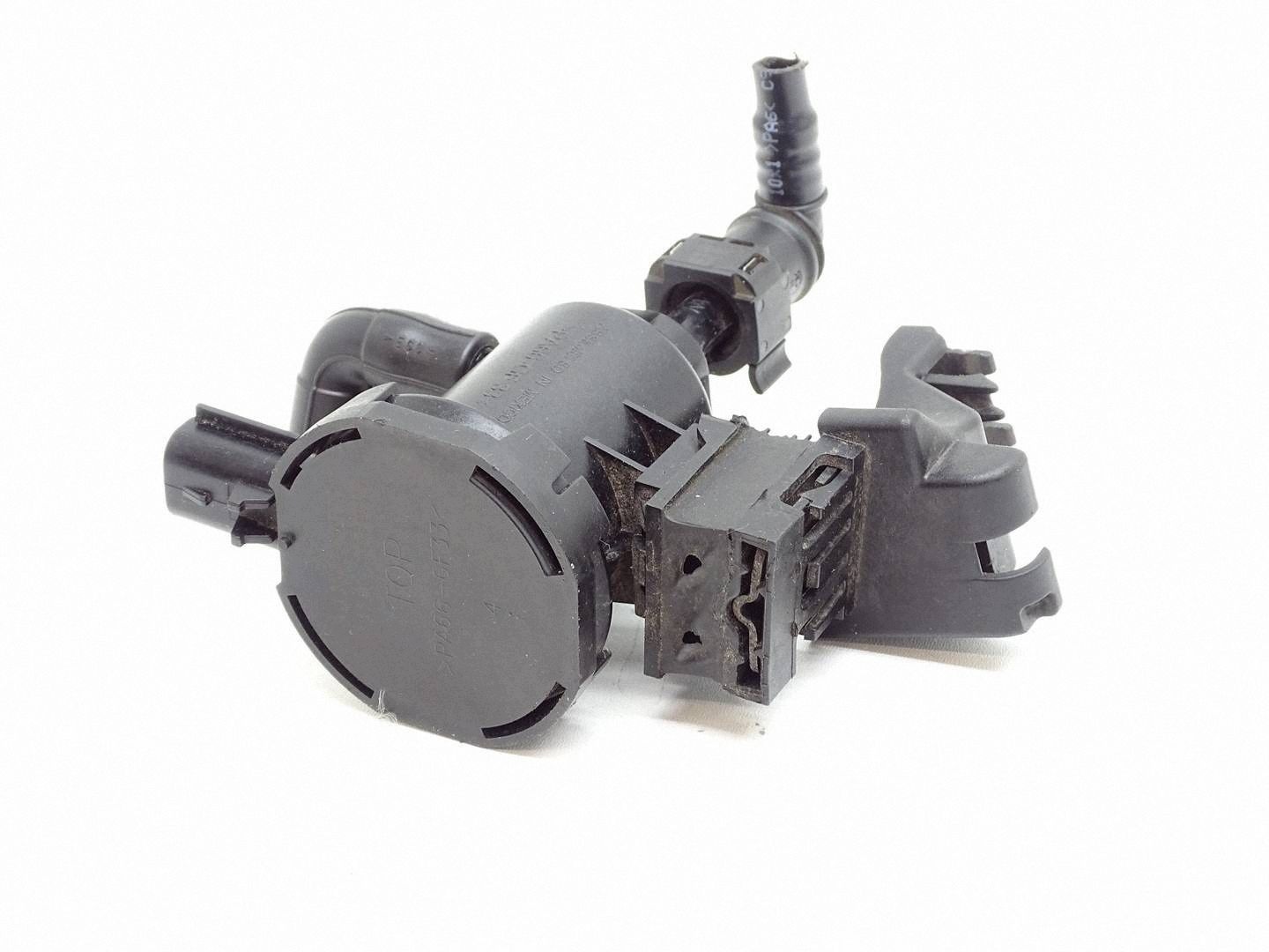 REGULATOR Pression Carburant MERCEDES C W205 2.0 CGI A0014760532