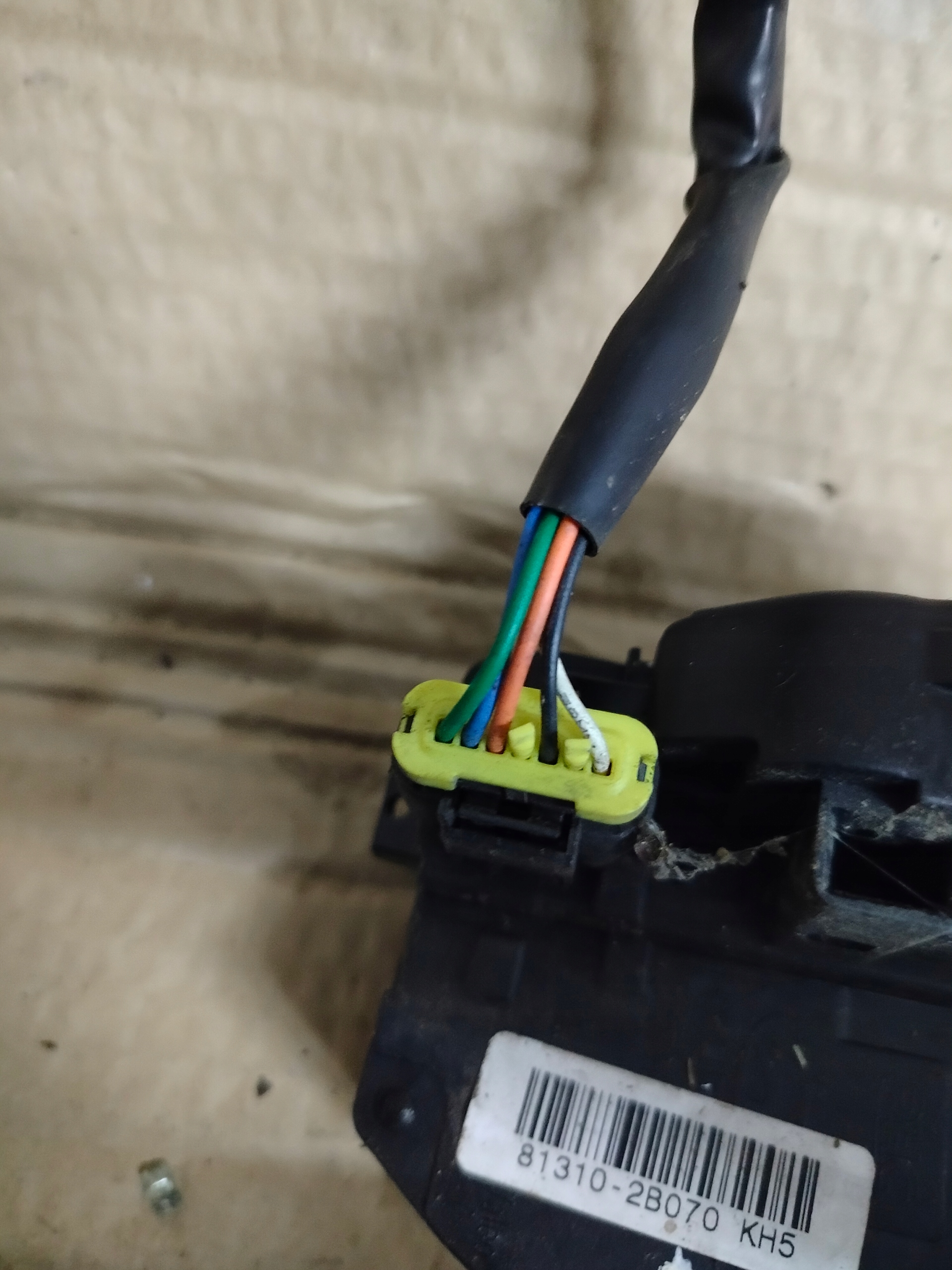 lock door left front front 5 PIN HYUNDAI SANTA FE II