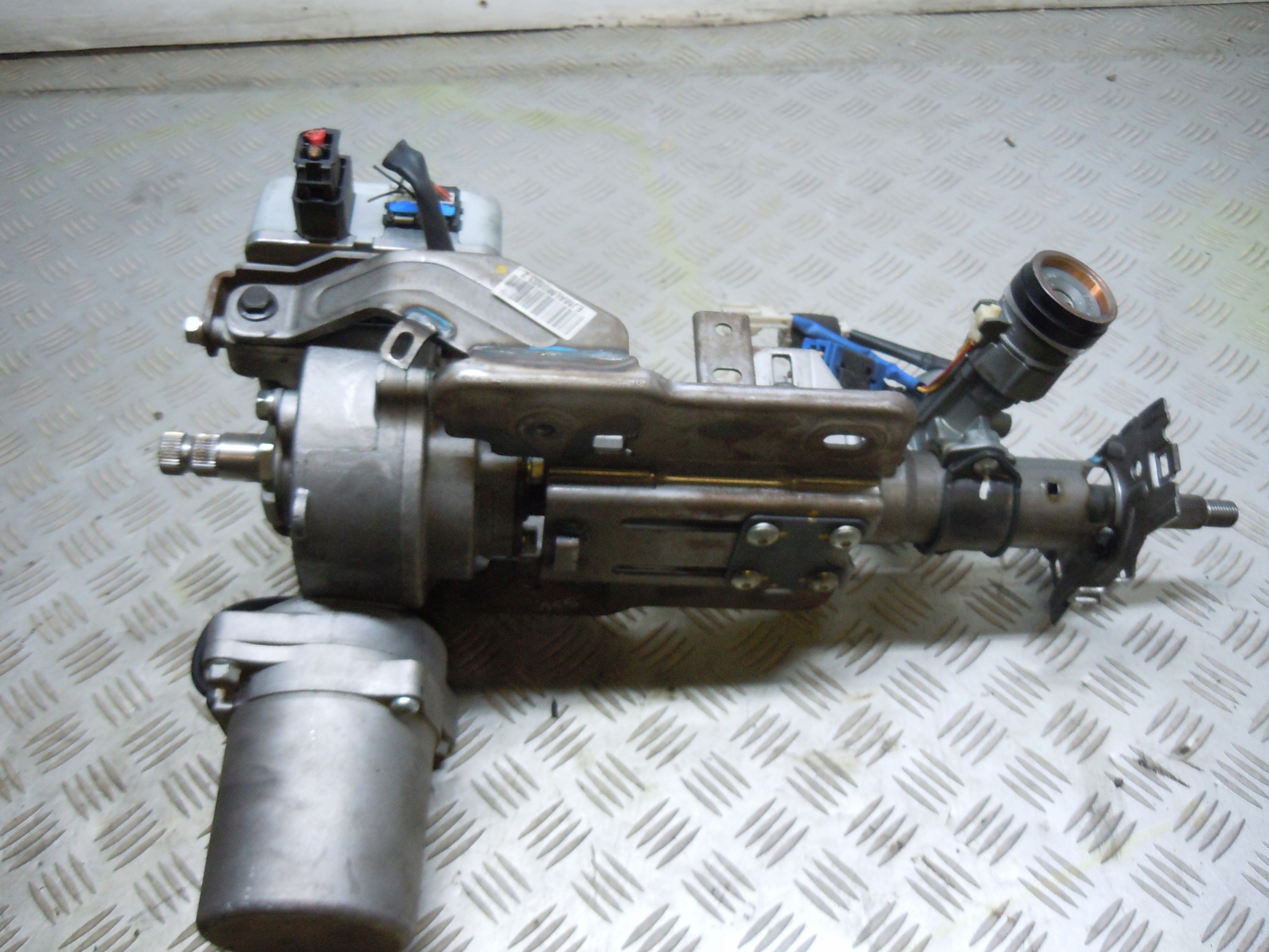151/013 - РУЛЕВАЯ КОЛОНКА SSANGYONG KORANDO 46211-34000