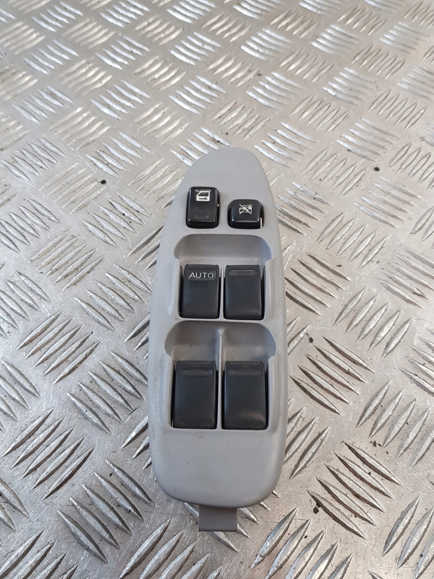 PANEL window control switch 80961BU400 NISSAN ALMERA TINO