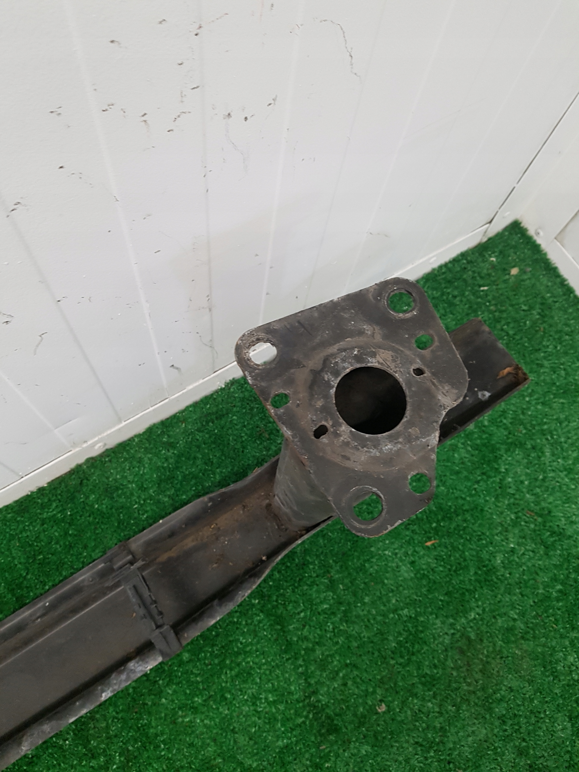 träger unter Frontstoßstange VOLKSWAGEN PASSAT B5 FL 3B0806642