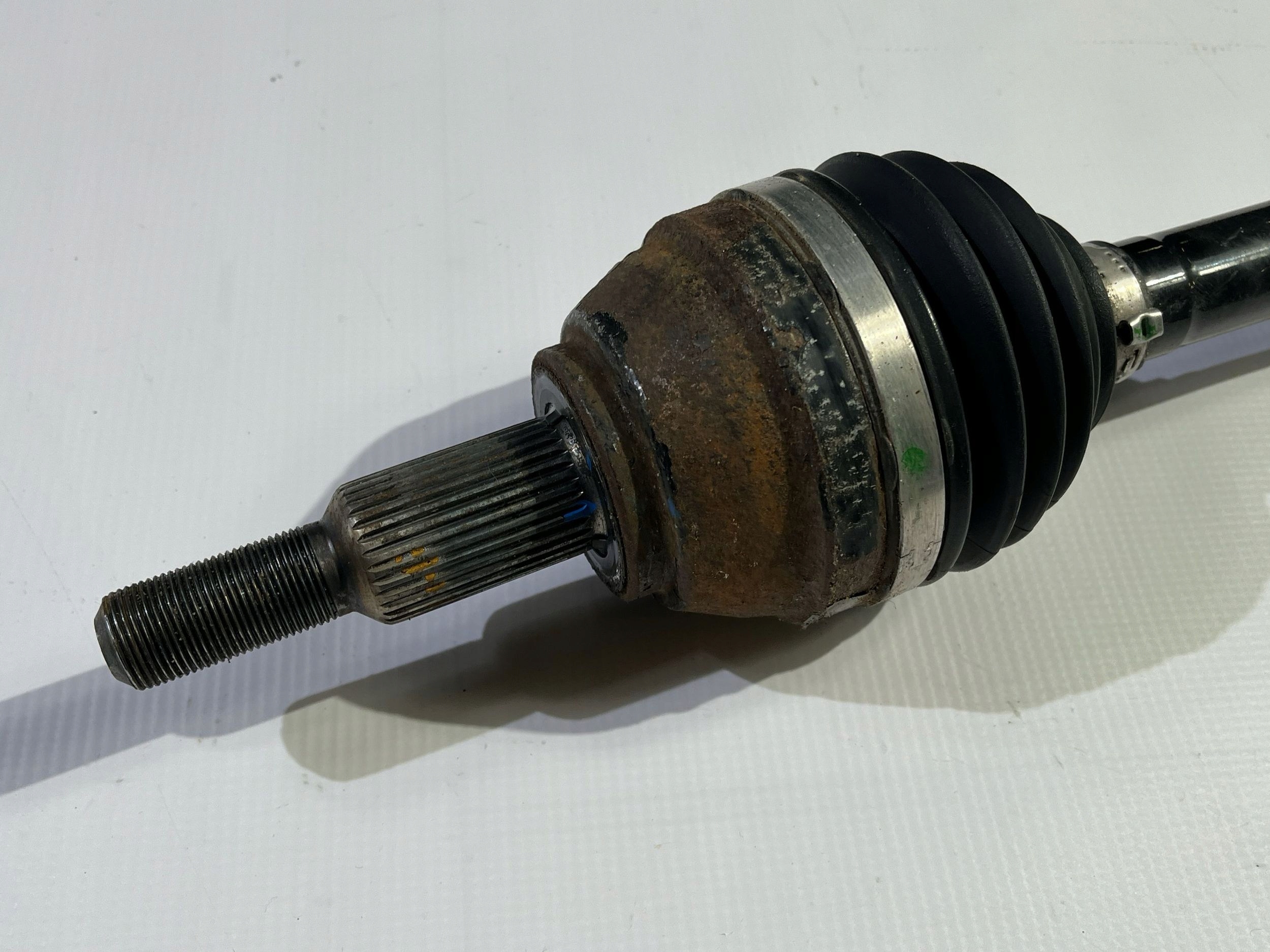 semi-axis front front left Chrysler Pacifica 2020-2026