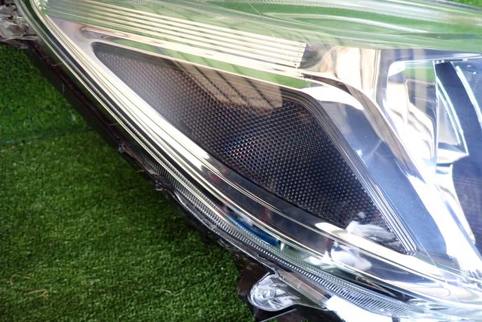 MITSUBISHI SPACE STAR III 19- reflektor right light right