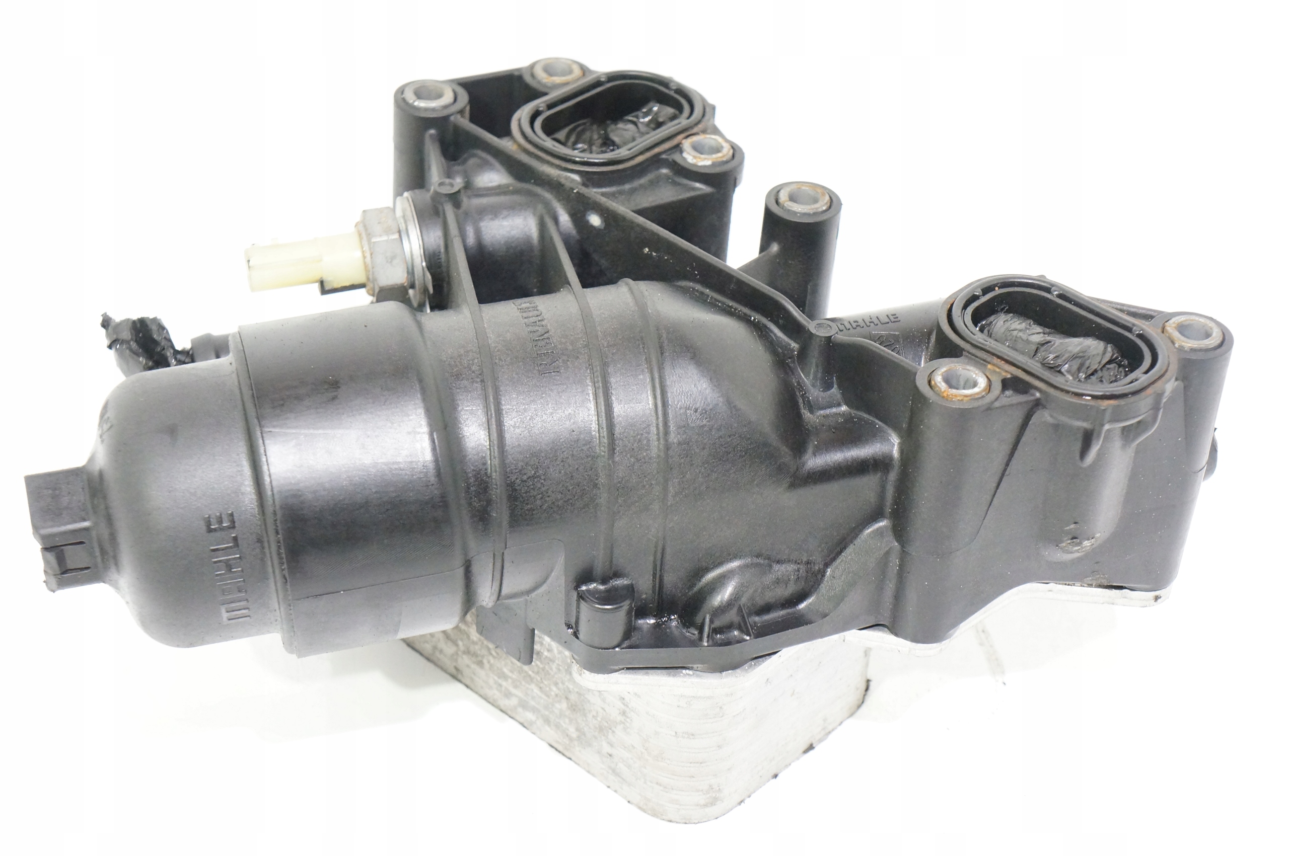 PODSTAWA FILTRA OLEJU TRAFIC 1 6 DCI 152085948R Numer katalogowy czesci 152085948R R9M