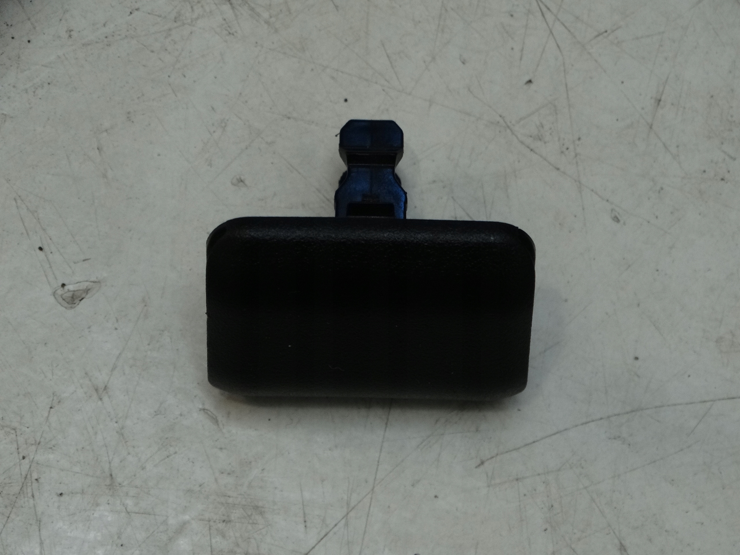 cup holder POKRYWY boot CITROEN C4 III 2020R.