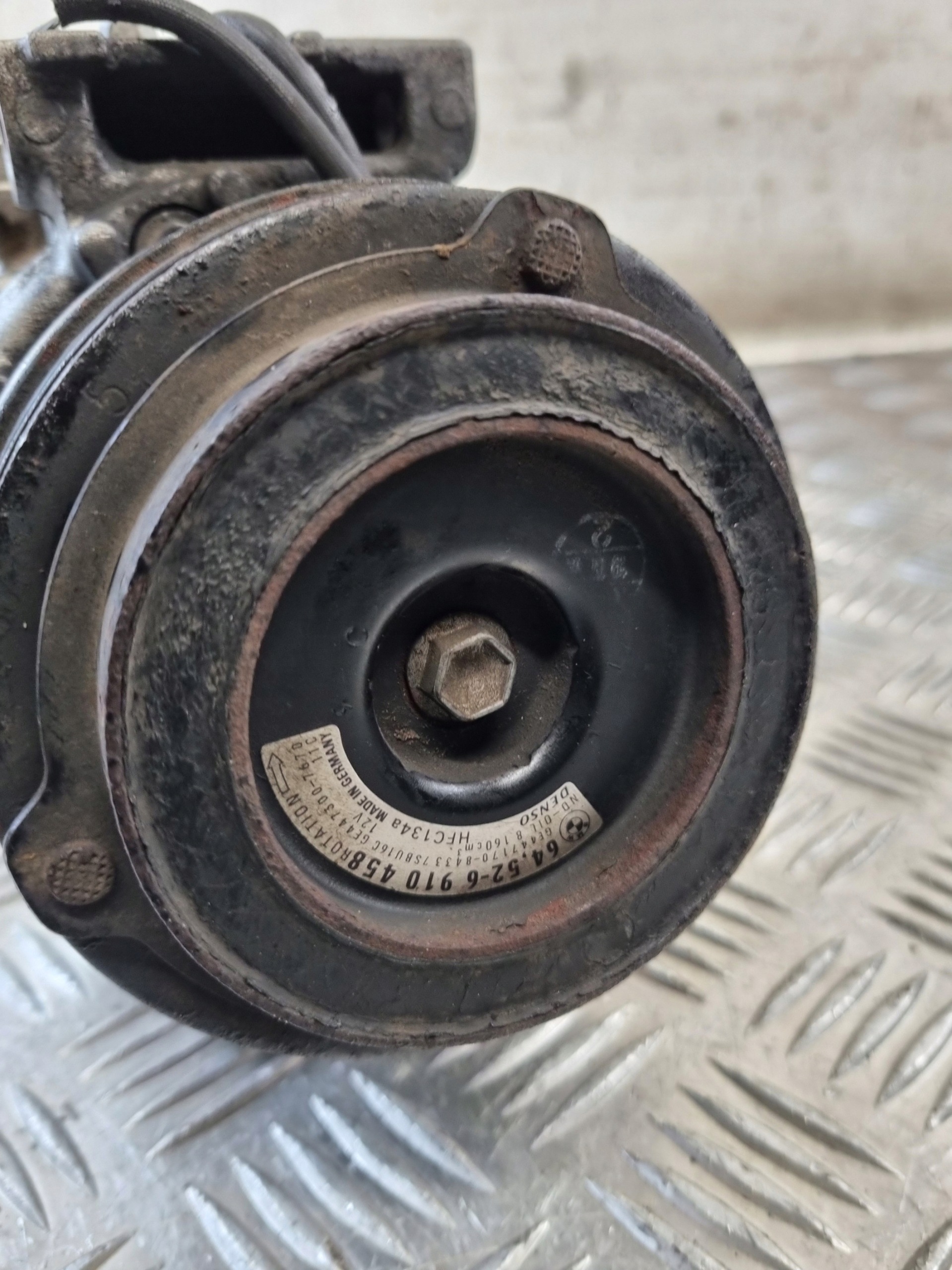 compressore climatizzatore aria condizionata BMW E39 520I