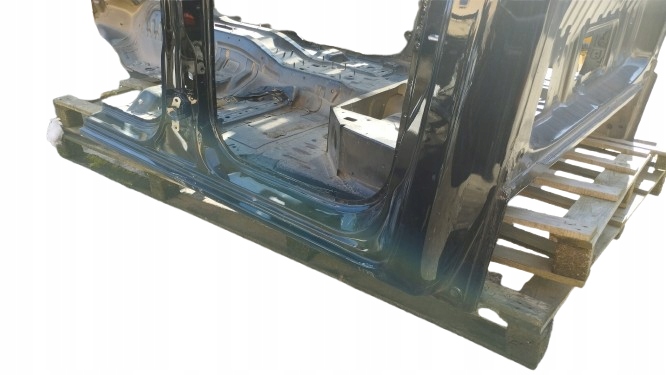 Volkswagen Amarok II 2023- threshold left rear part CIETY side