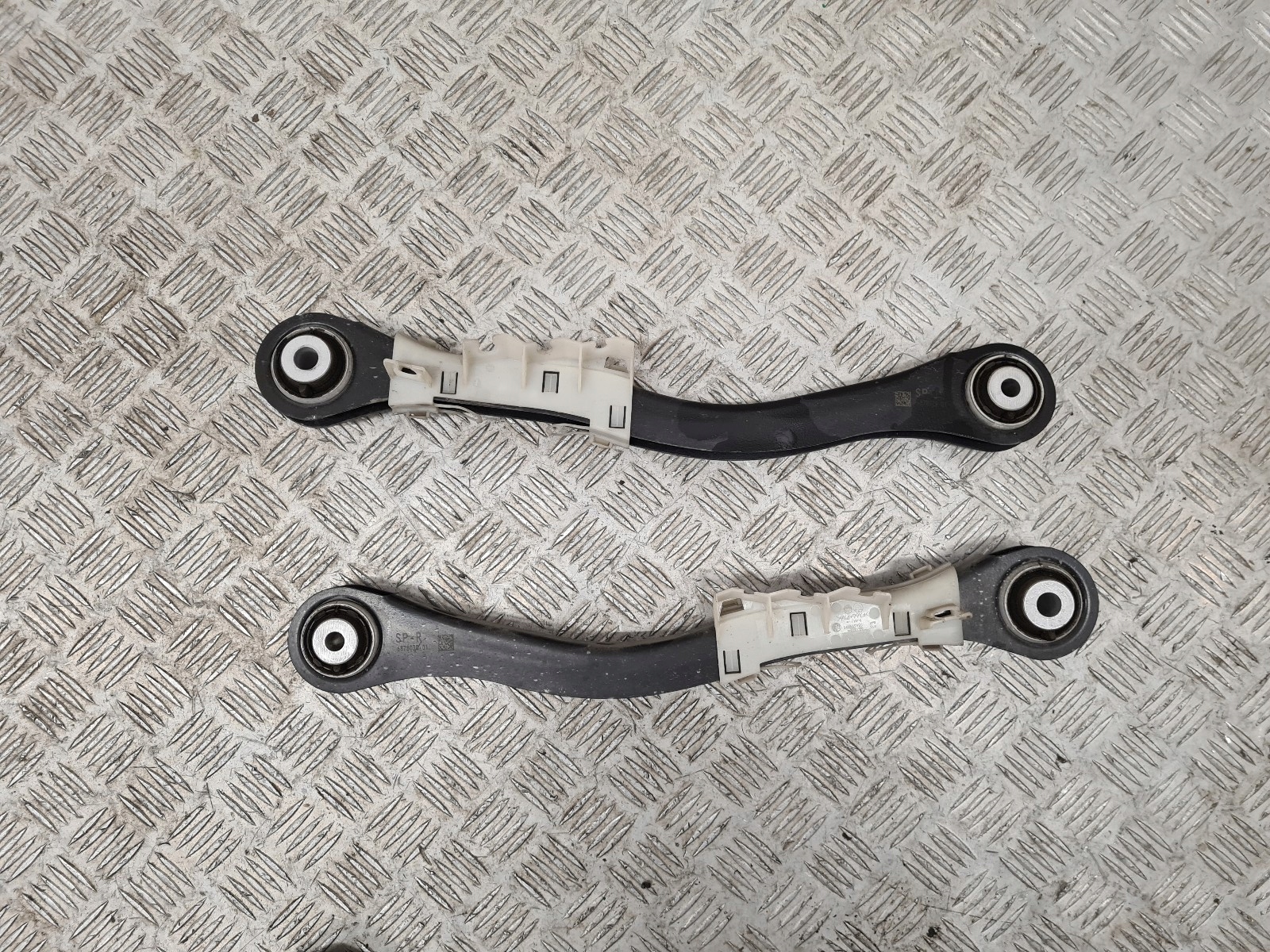 Querlenker heck BMW G05 G06 G07 rechts links 6878029 6878030