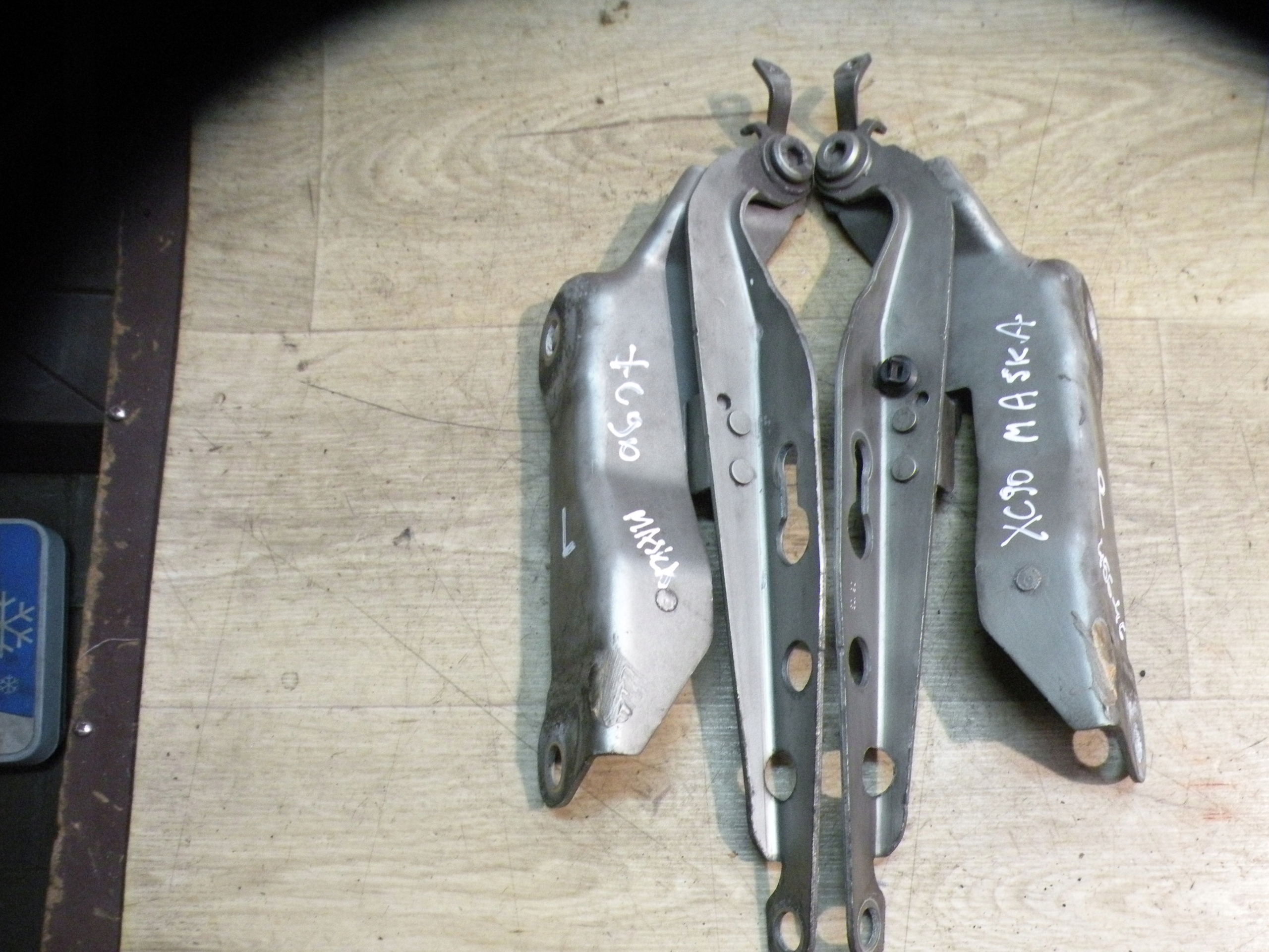 Volvo XC90 петлі капота 456-46