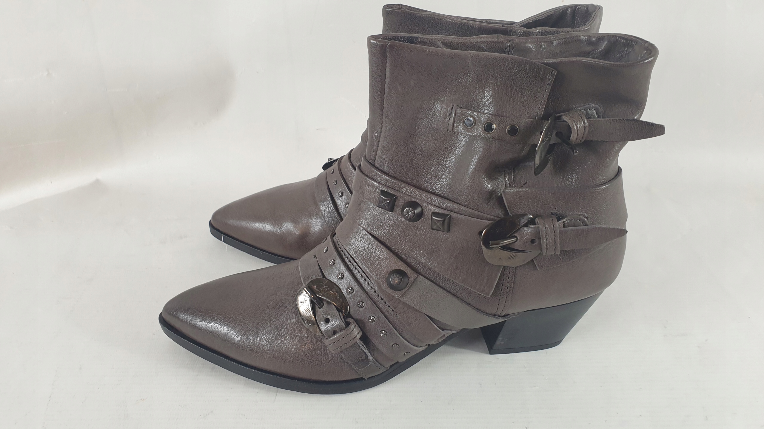 Kotníkové Boty Mjus Kožené vel. 39