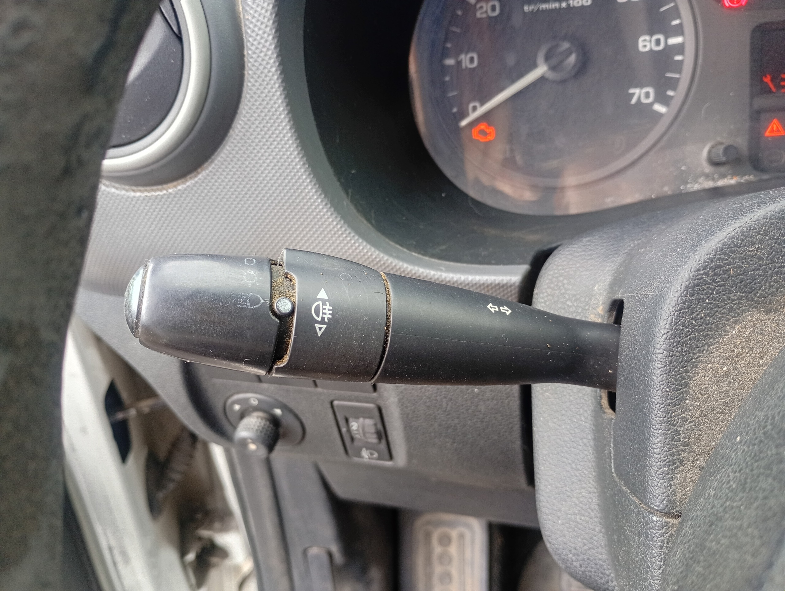 interrupteur commande phares feux zespolony volant Peugeot Partner 2 08-12 1.6 HDI