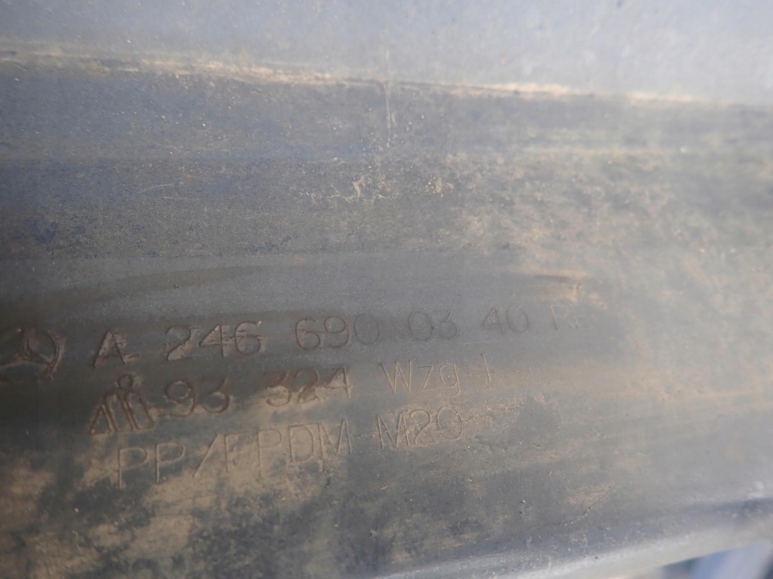 MERCEDES B-KLASA W246 threshold right moulding threshold