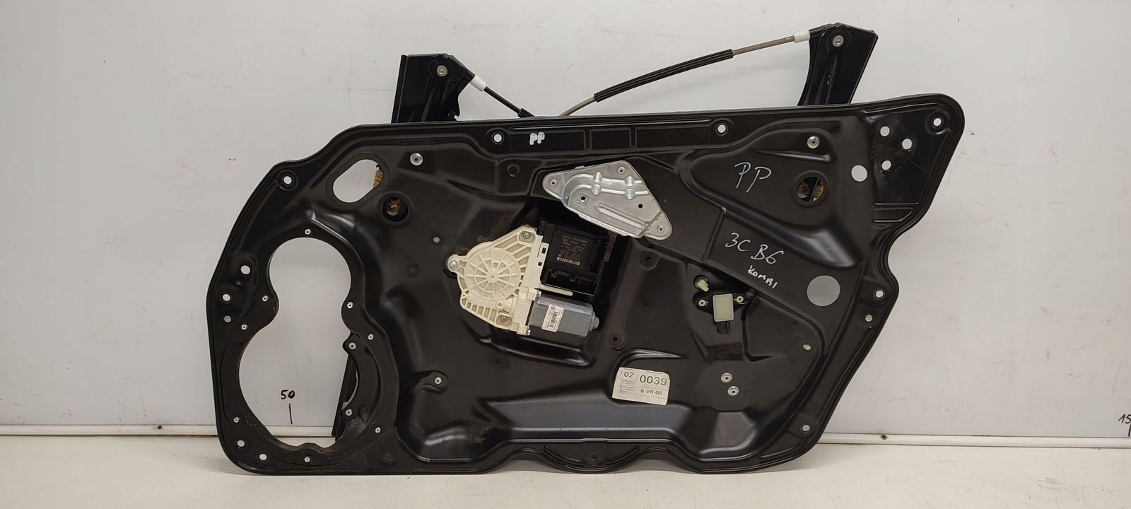 window regulator right front VW Passat B6 2,0 TDI kombi