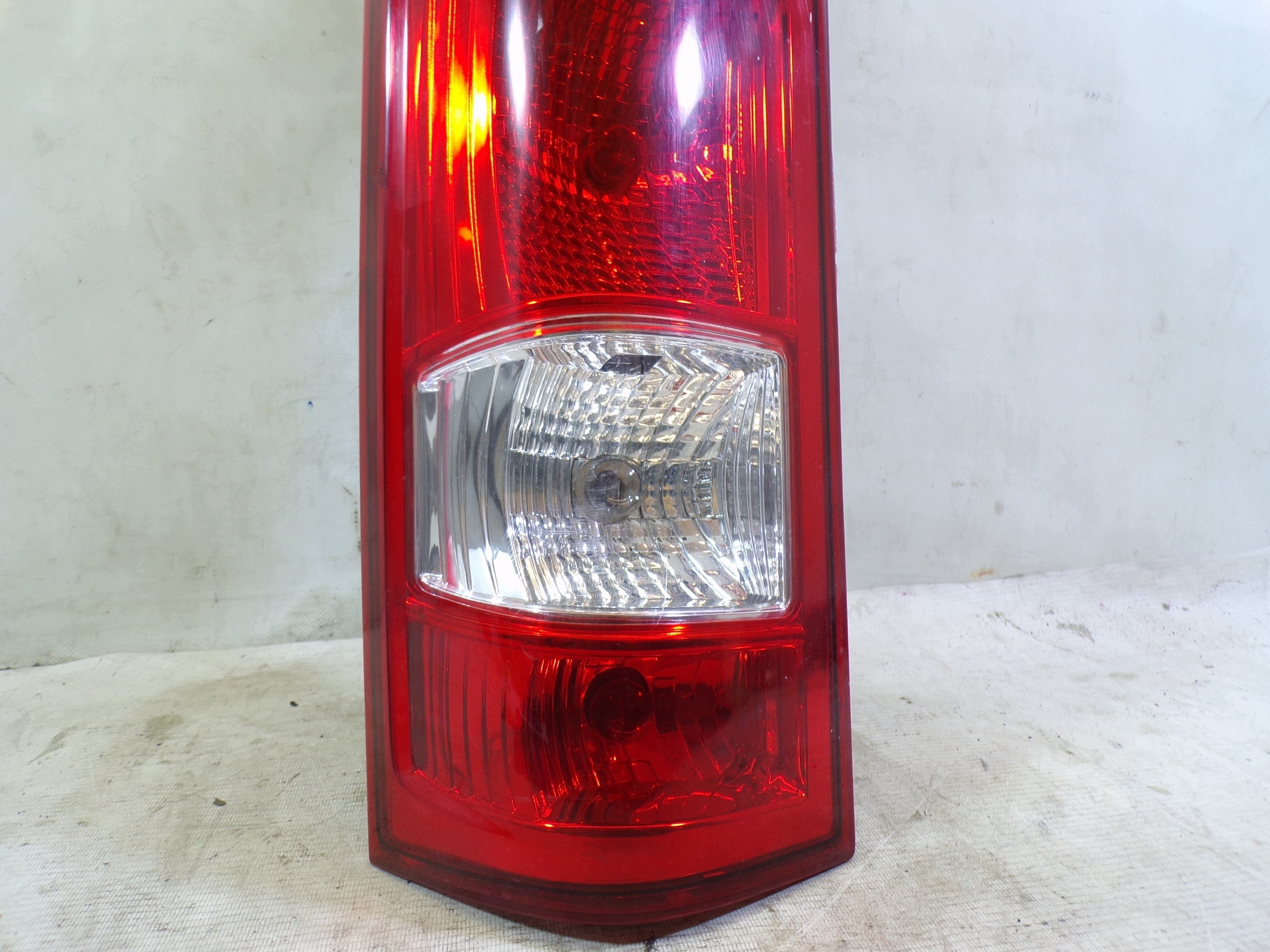 light rear rear part left IVECO DAILY 4 IV