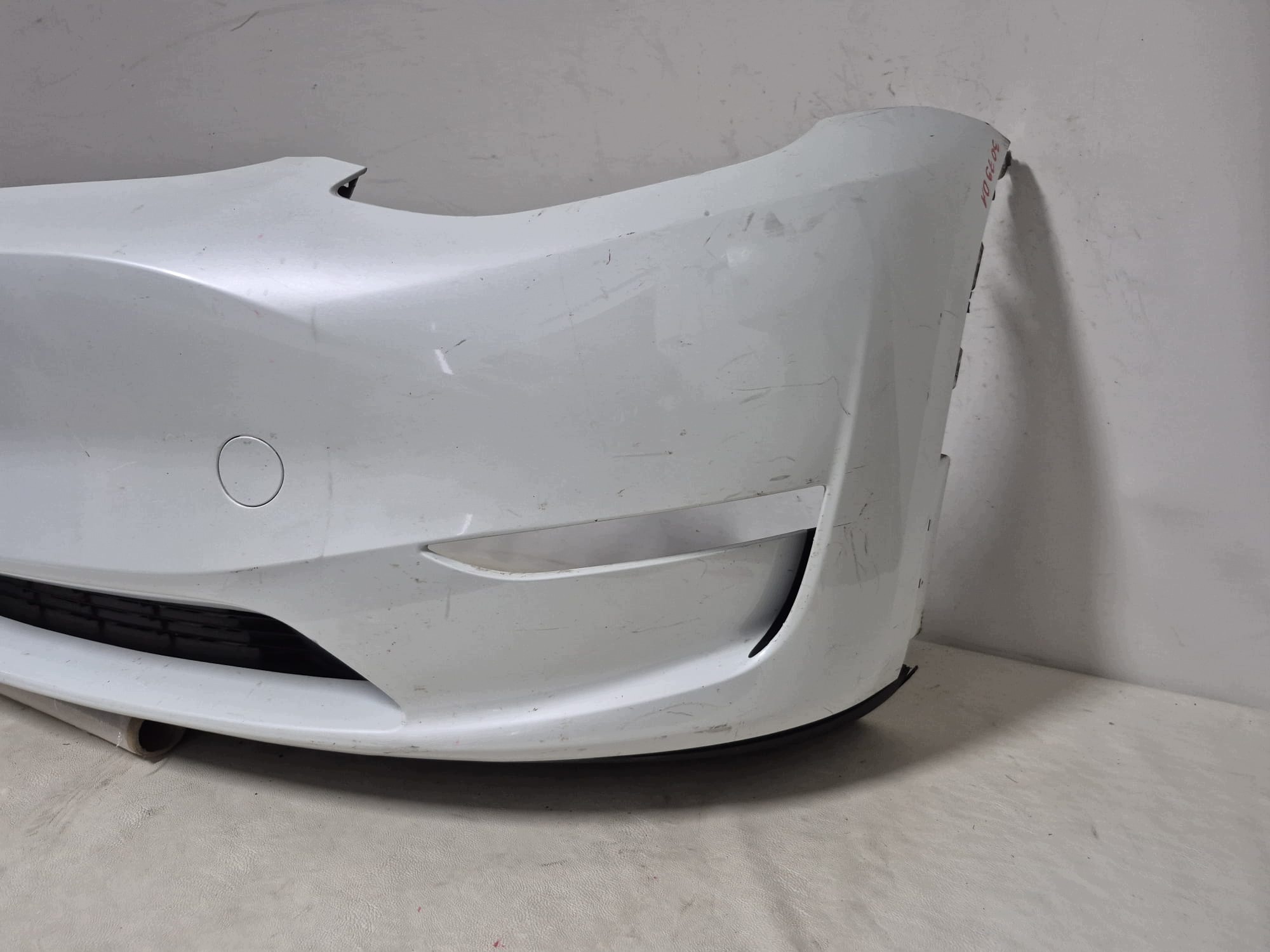 TESLA MODEL Y 20- bumper front front grid cover fog light 1493745-00-A