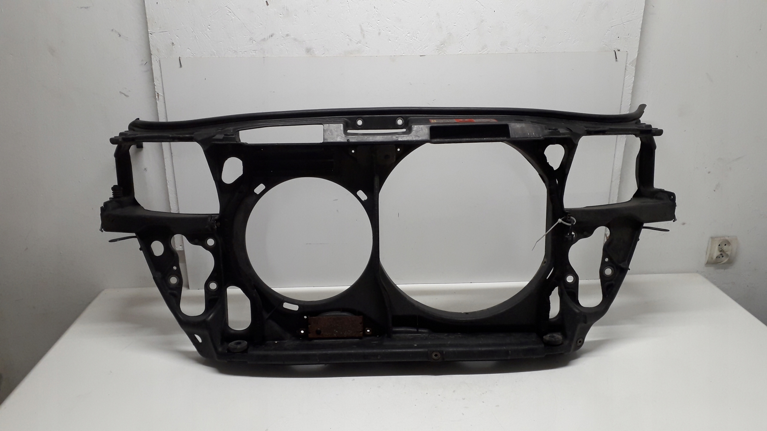 AUDI A4 B5 2.5 V6 TDI PAS PRZEDNI