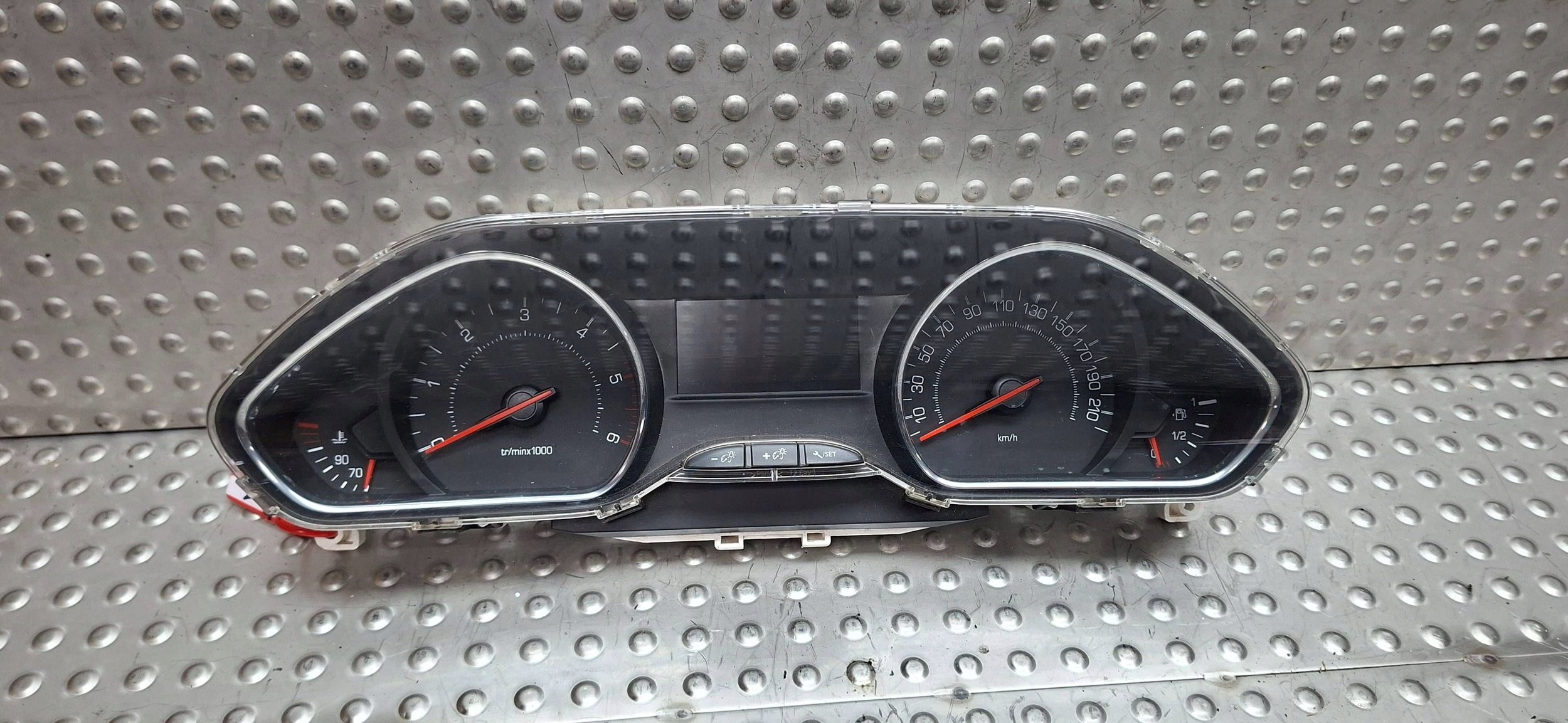 dials 9805400480 PEUGEOT 208 and 1.6 EHDI 2012
