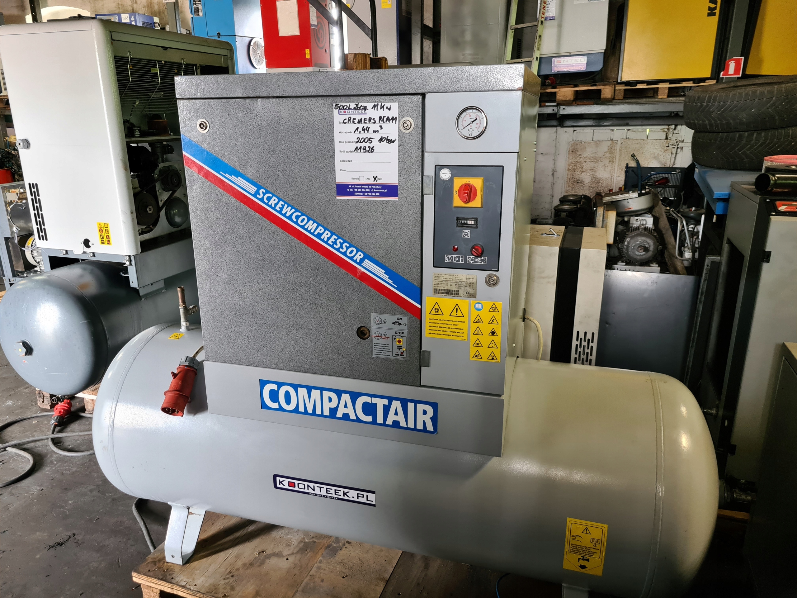 Kompresor śrubowy CREEMERS RCA 11, 11 kw Typ kompresor olejowy