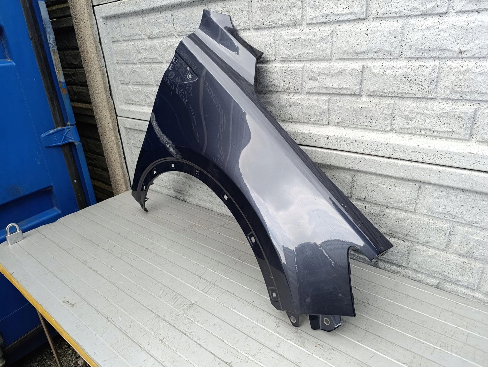 KIA SORENTO IV 2021-2024 BŁOTNIK PRAWY Numer katalogowy części P.P.KIA-SOREN