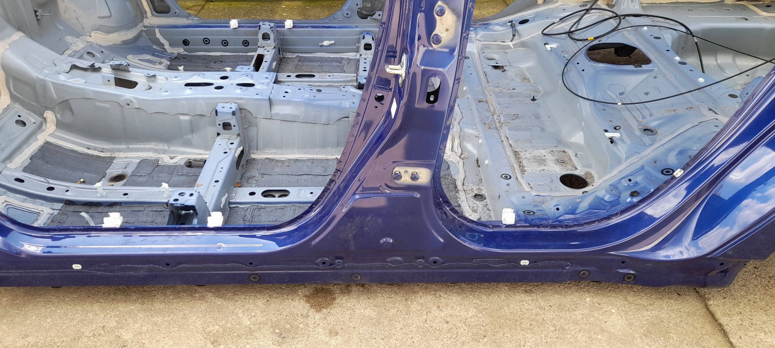 Toyota Yaris IV XP21 threshold left (XX02)