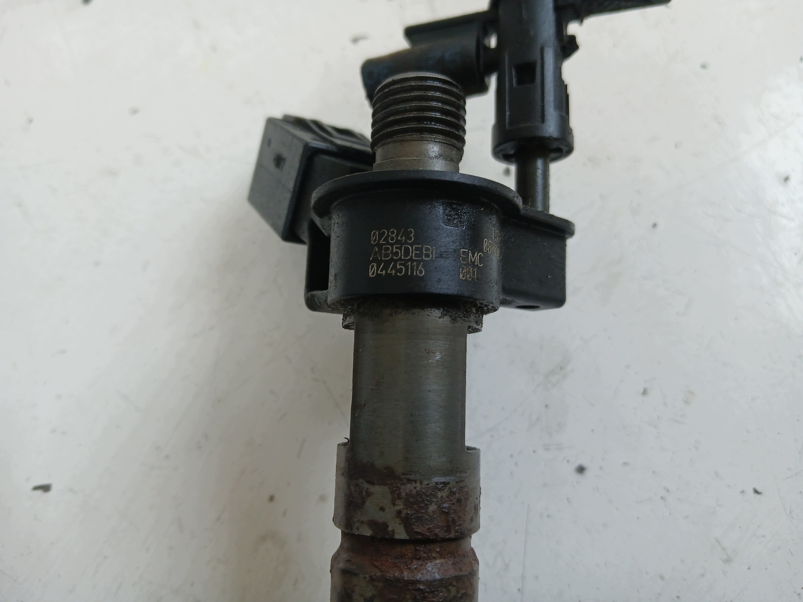 BMW E90 E91 E87 E84 2.0 D Einspritzdüse Pumpe-Düse-Einheit 0445116001