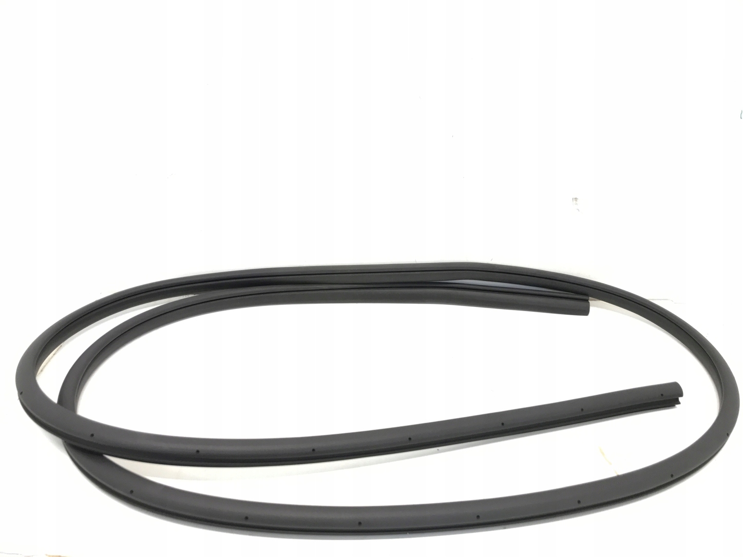 76921-4ca1a - ущільнення дверей права ліва передня NISSAN X-TRAIL