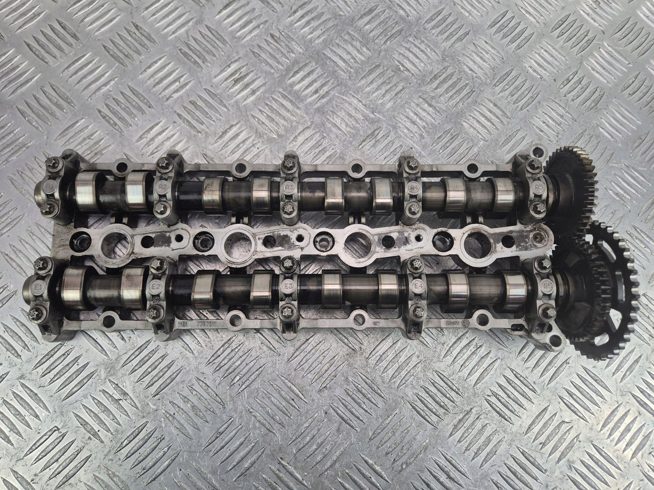 cames de la distribution porte BMW 3 E90 E91 318d 7797511 N47D20A